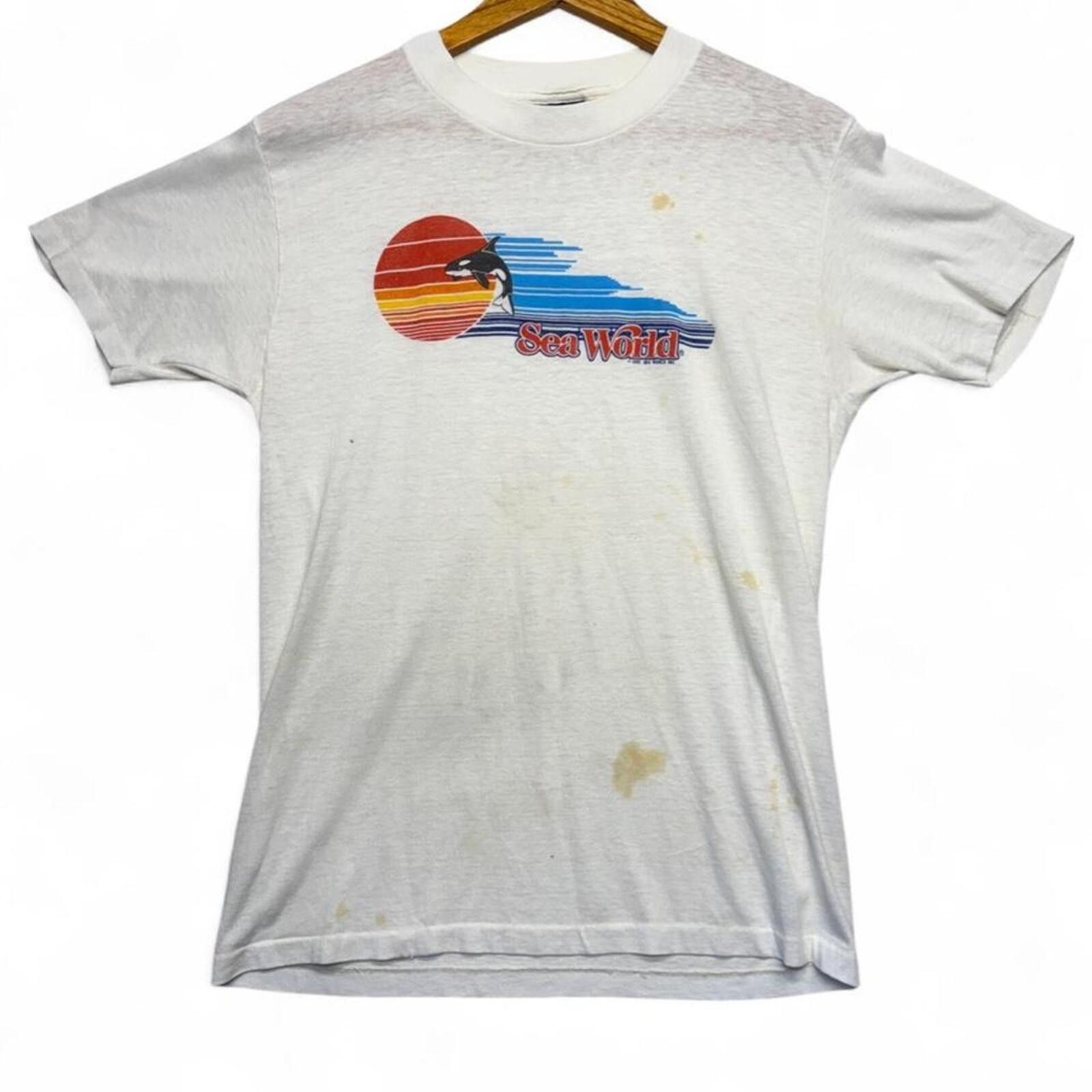 Other Paper thin thrashed vintage 90s Sea World white t-shirt Size US M / EU 48-50 / 2 - 2 Thumbnail