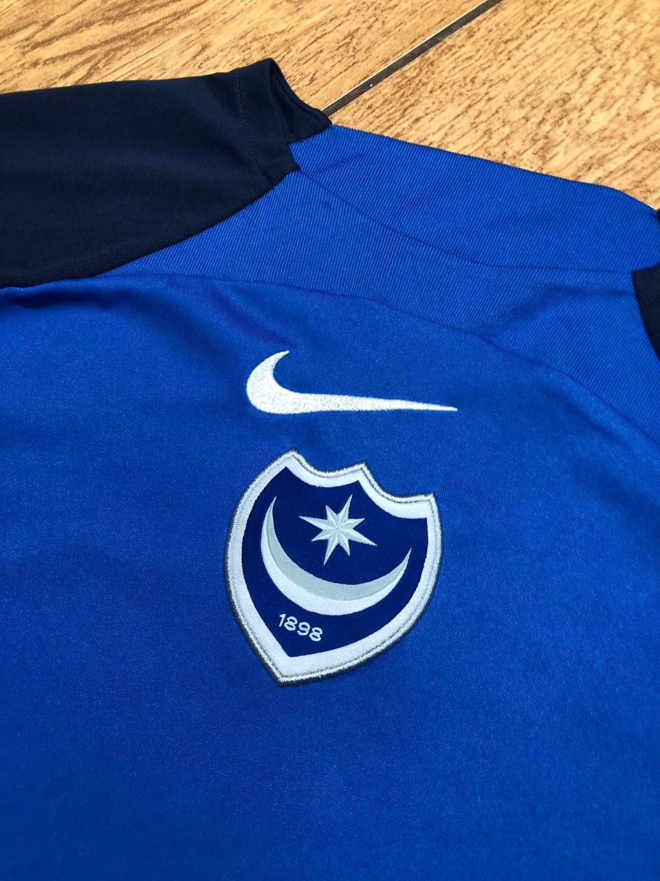 Nike PORTSMOUTH FC TRAINING SOCCER JERSEY FOOTBALL SHIRT Size US L / EU 52-54 / 3 - 6 Thumbnail