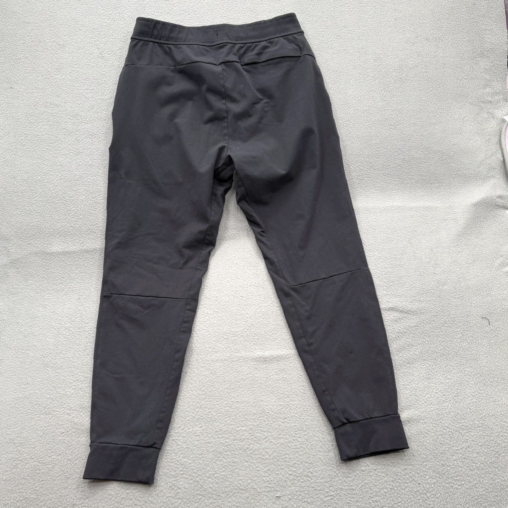 Vintage Public Rec Pants Mens 30x30 Jogger Black Nylon Spandex Elastic Waist Pockets Zip Pocket Tapered Athleisure Jogger Pants Mens 30 Regular Size US 30 / EU 46 - 2 Thumbnail