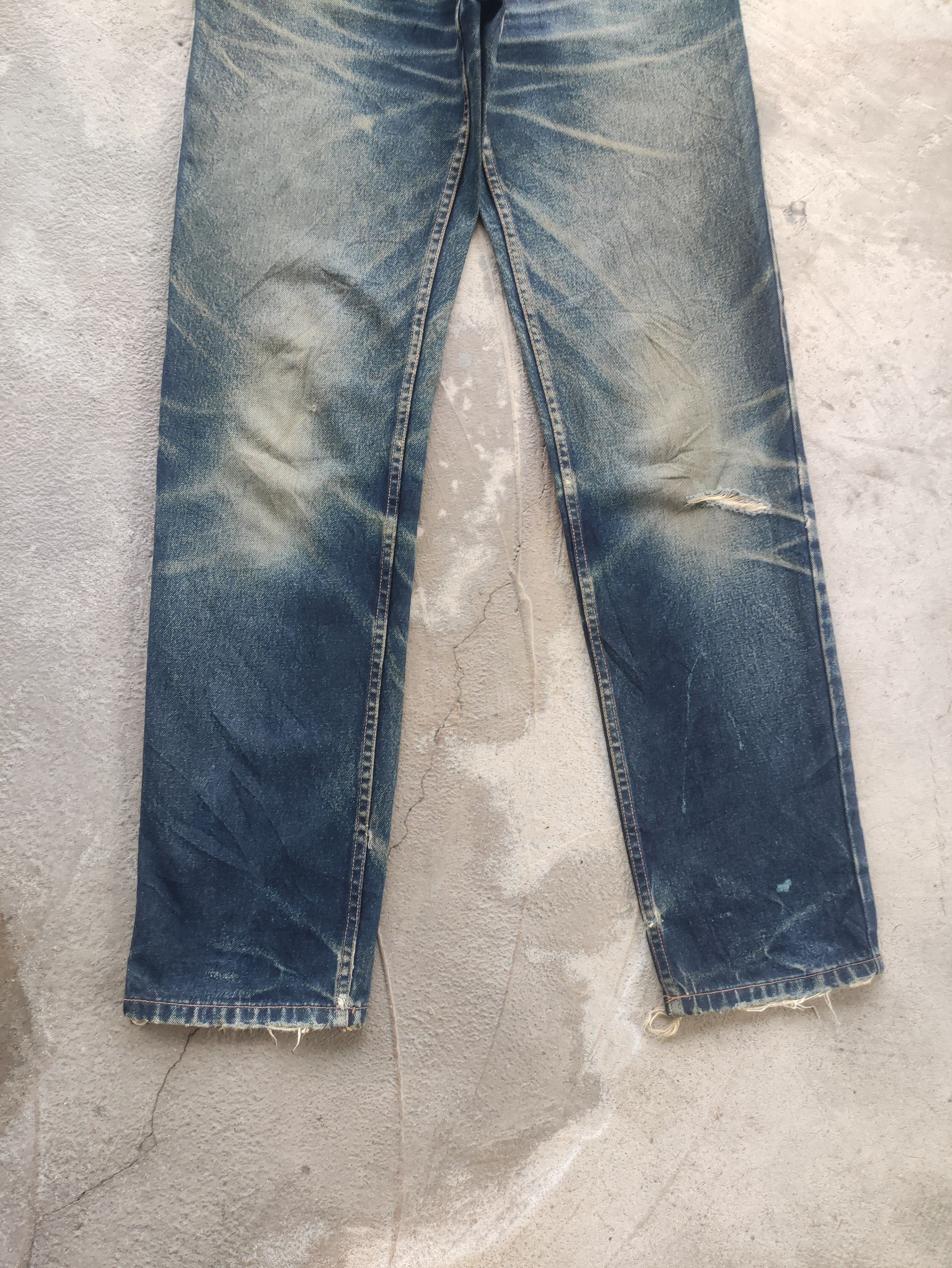 Eddie Bauer Vintage Eddie Bauer Jean Distressed Faded Denim Size US 30 / EU 46 - 4 Thumbnail