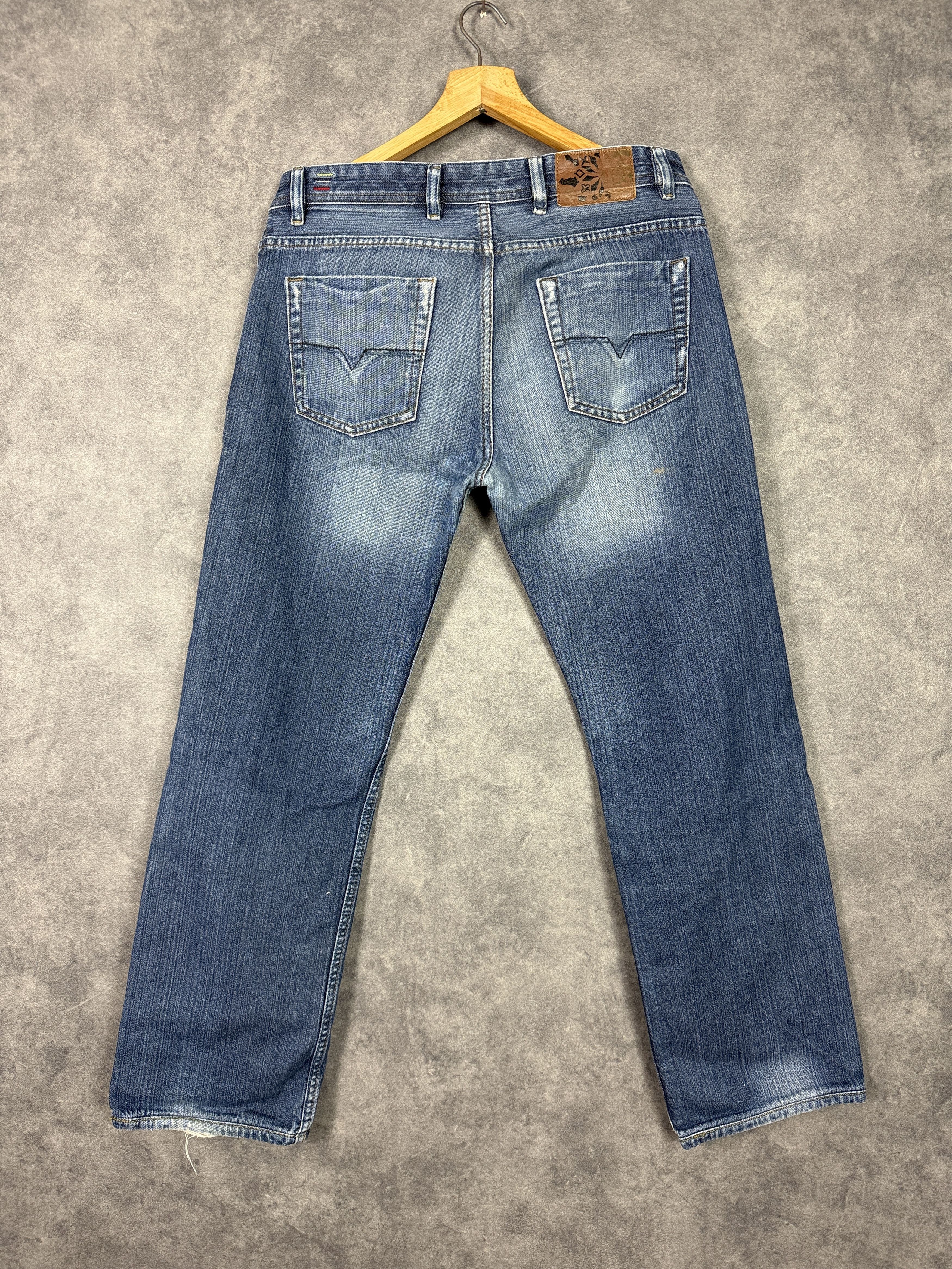 Diesel Diesel denim jeans light blue classic wide fit Size US 33 - 5 Thumbnail