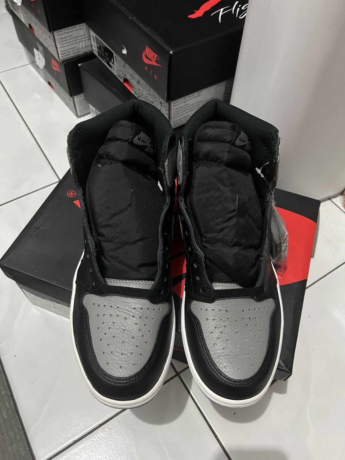 Jordan Brand nike air jordan 1 high shadow 2018 Size US 10 / EU 43 - 3 Thumbnail