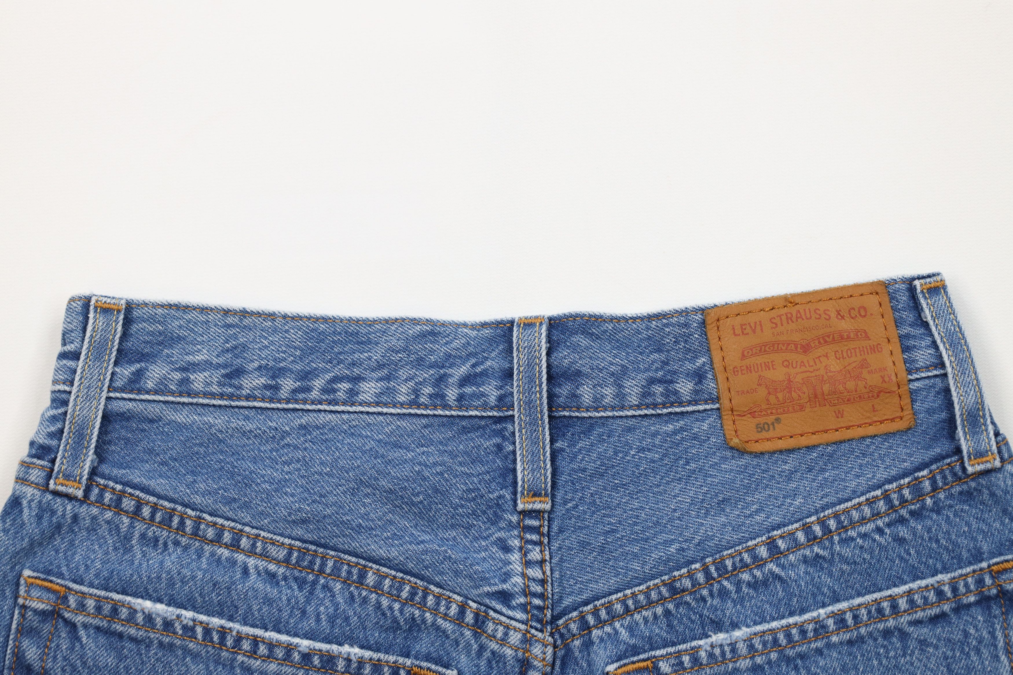 Levi's Vintage Y2K Levis 501xx Button Fly Cut Off Denim Jean Shorts Size 24" / US 00 / IT 34 - 11 Thumbnail