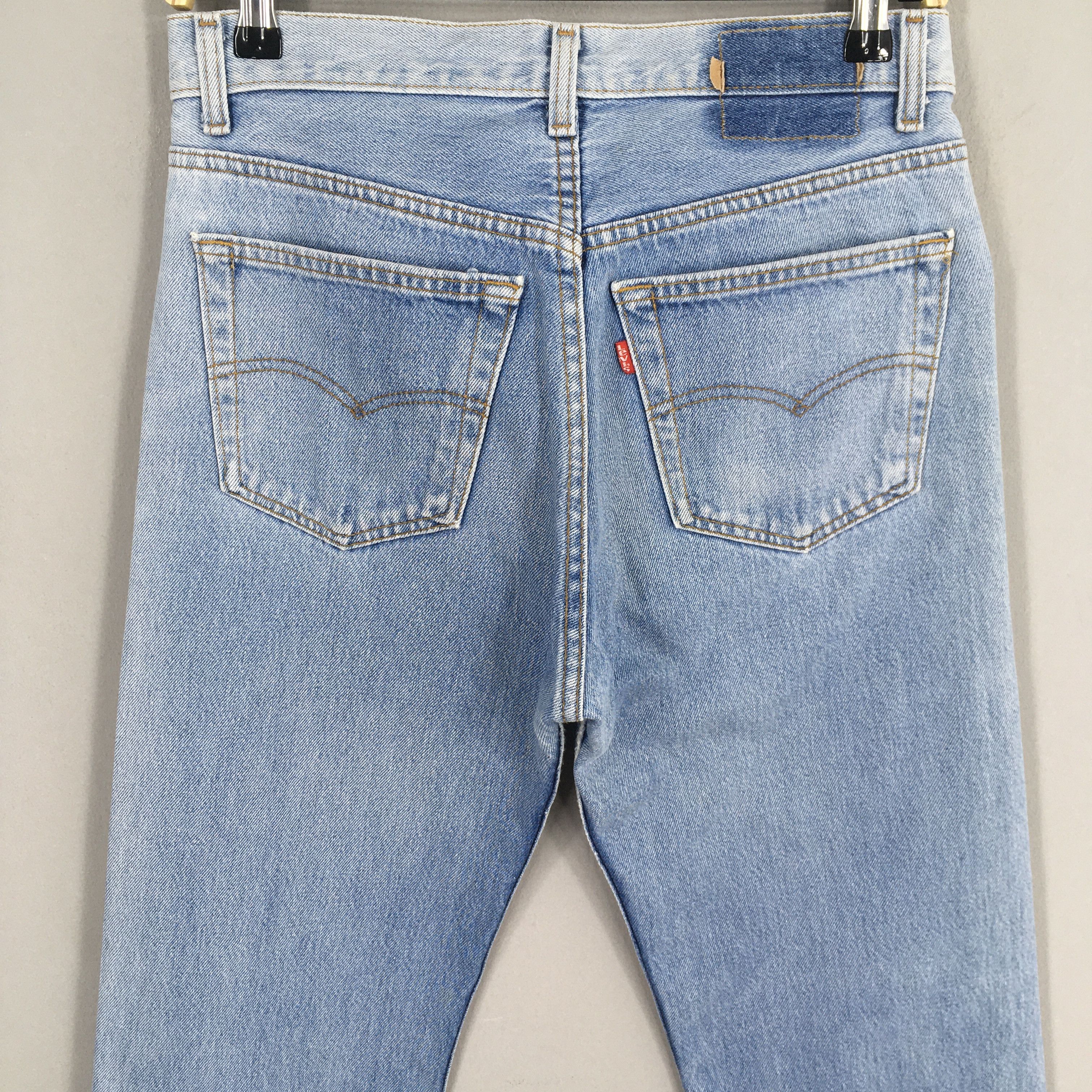 Levi's Size 28x27.5 Vintage 80s Levi's 501 Faded Blue Jeans S147 Size US 28 / EU 44 - 9 Thumbnail
