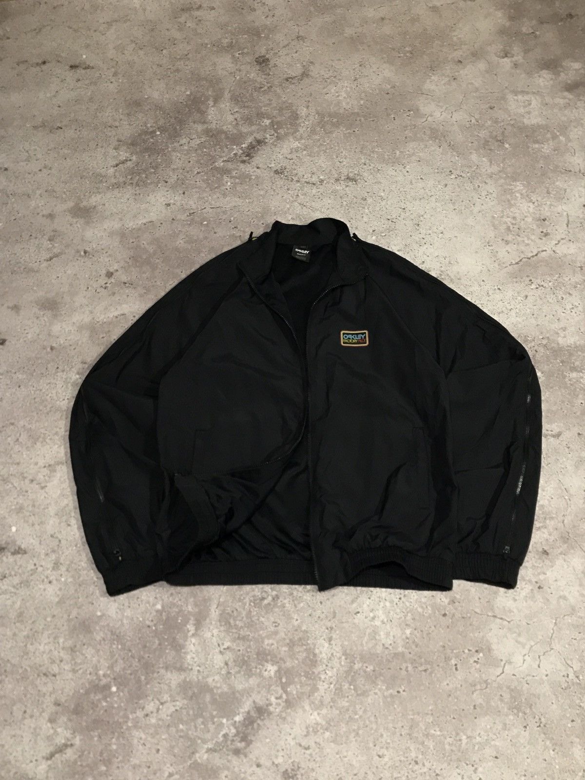 Oakley × Vintage Vintage Light Jacket Oakley Nylon Zip Bomber Jacket Black S Size US S / EU 44-46 / 1 - 5 Thumbnail