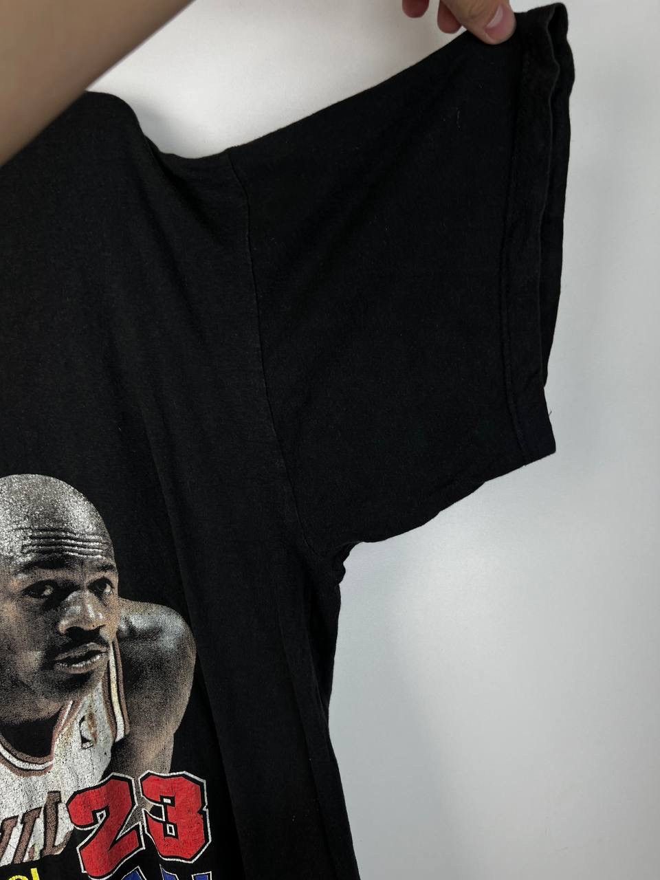 NBA Chicago Bulls Jordan 23 Basketball vintage t-shirt size M Size US M / EU 48-50 / 2 - 6 Thumbnail