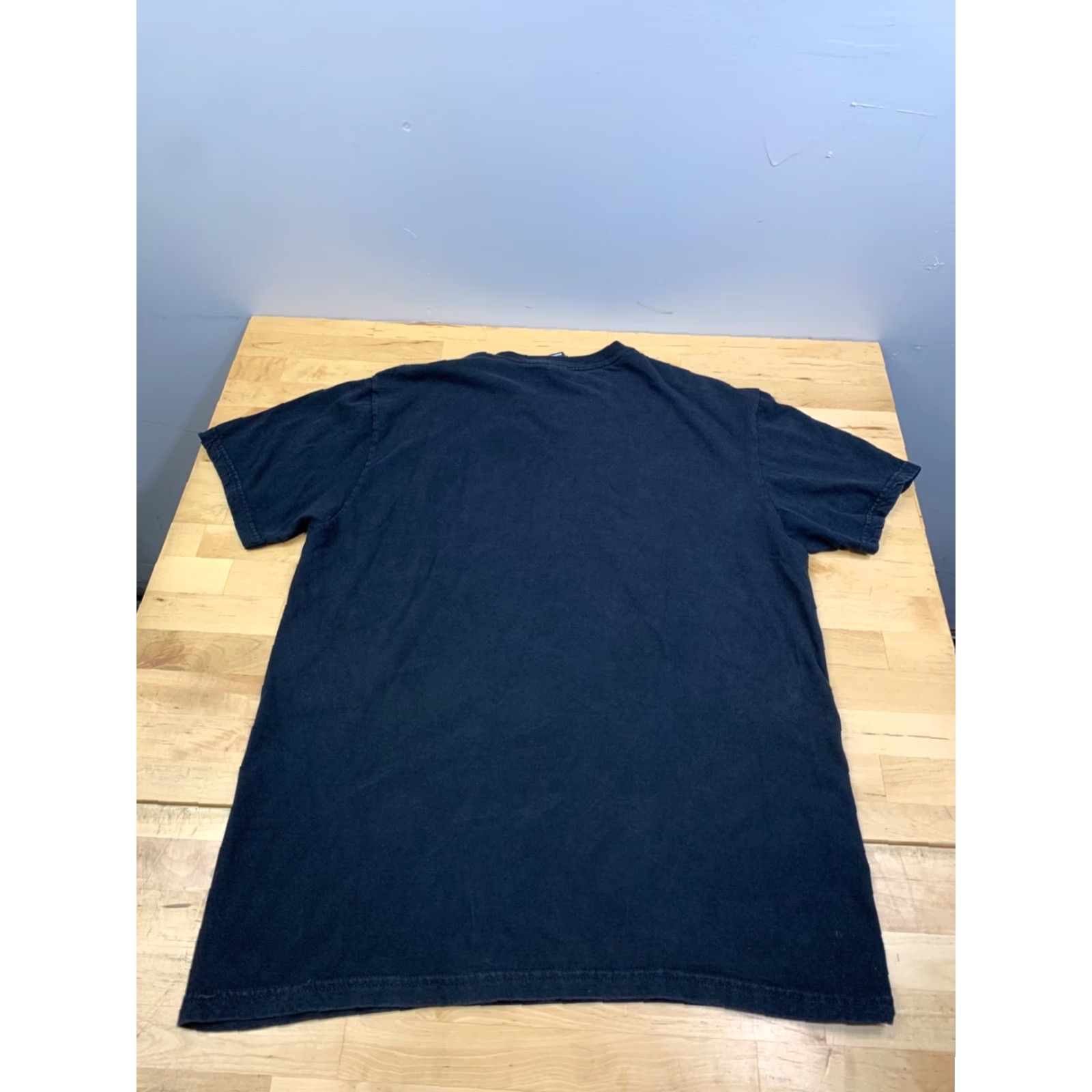 Quiksilver VINTAGE Quiksilver Shirt Mens L Black Cotton Graphic Print Short Sleeve Crew Neck Surf Art Y2K 11629 Mens Size US L / EU 52-54 / 3 - 7 Thumbnail