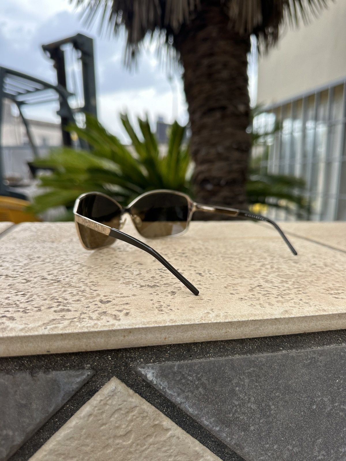 John Richmond John Richmond Sunglasses Gold JR 55704 Size ONE SIZE - 3 Thumbnail