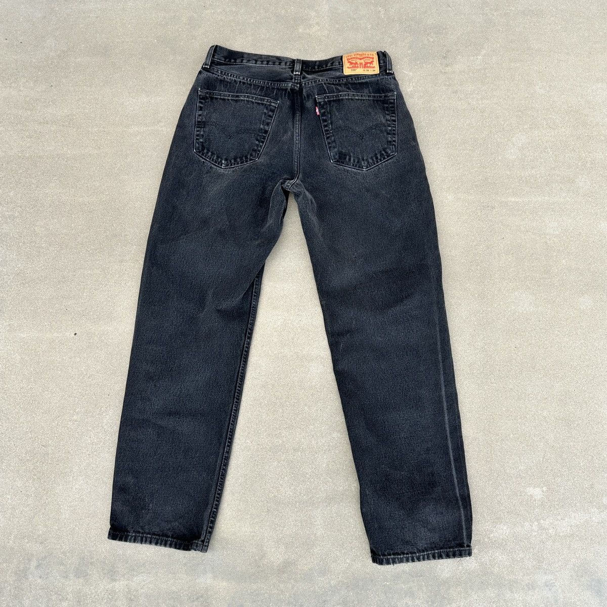 Levi's VINTAGE Levis 550 Jeans 33” Black Tapered Relaxed Denim USA Size US 33 - 5 Thumbnail