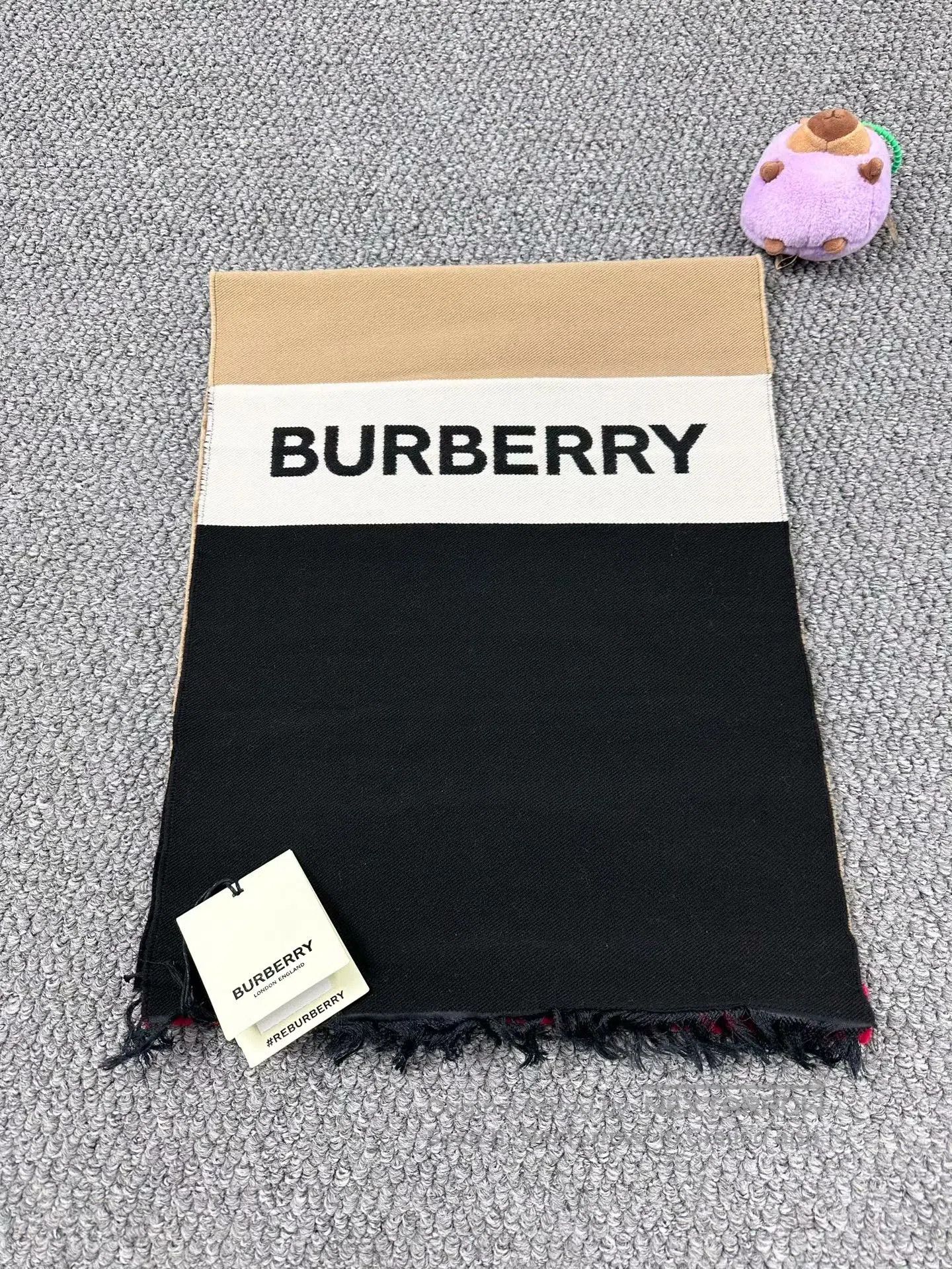Burberry Burberry Classic Color Blocked Letter Logo Wool Fringe Sca Size ONE SIZE - 3 Thumbnail