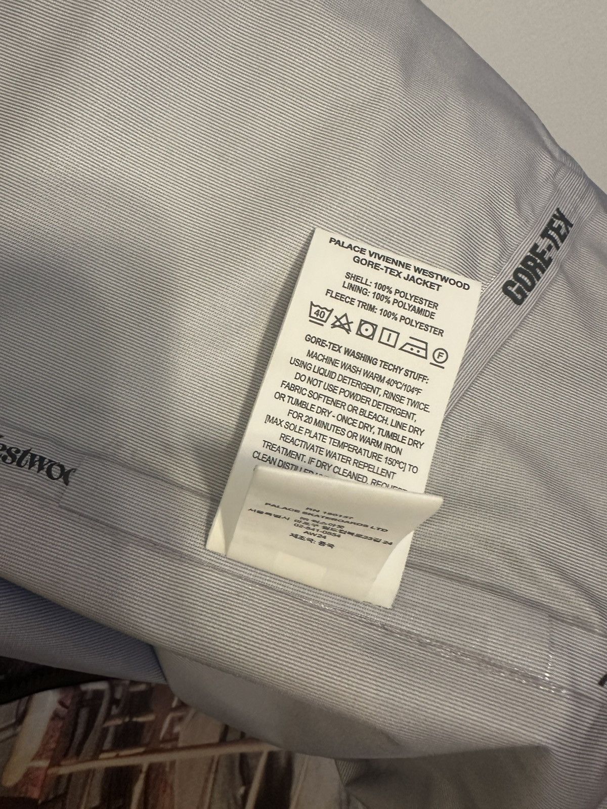 Palace × Vivienne Westwood Palace x Vivienne Westwood Gore-Tex Jacket Size US S / EU 44-46 / 1 - 11 Thumbnail