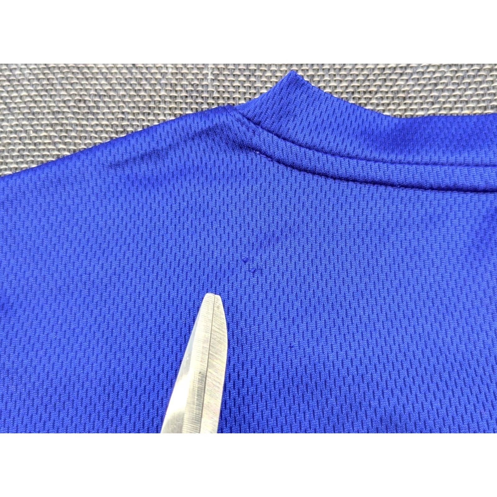Nike Nike Manchester United 2010-2011 Training Football Jersey Medium Adult Blue Shirt Athletic Jersey Short Sleeve Mens Size US M / EU 48-50 / 2 - 3 Thumbnail
