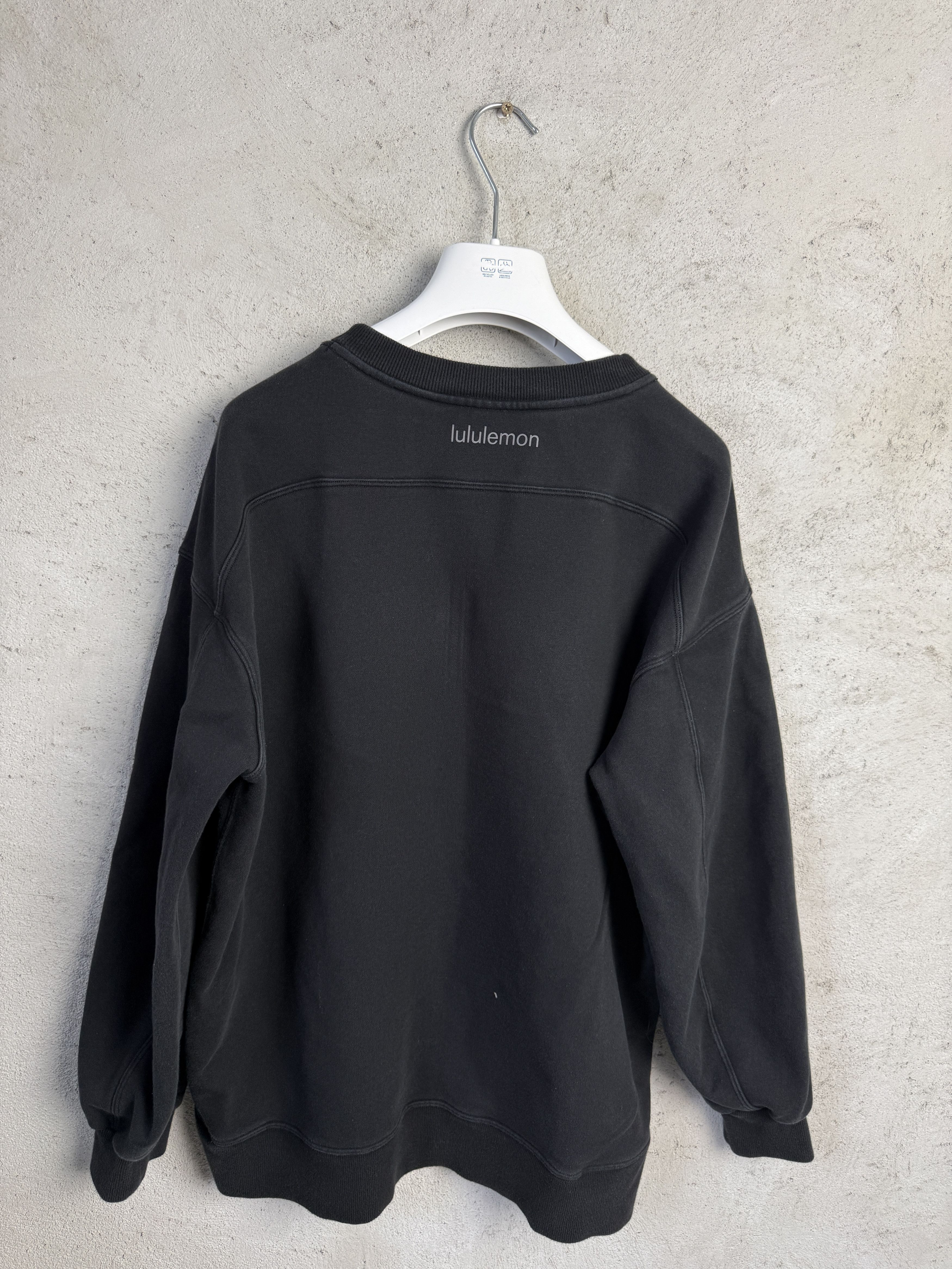 Lululemon Lululemon back logo sweatshirt casual sport Size US M / EU 48-50 / 2 - 1 Thumbnail