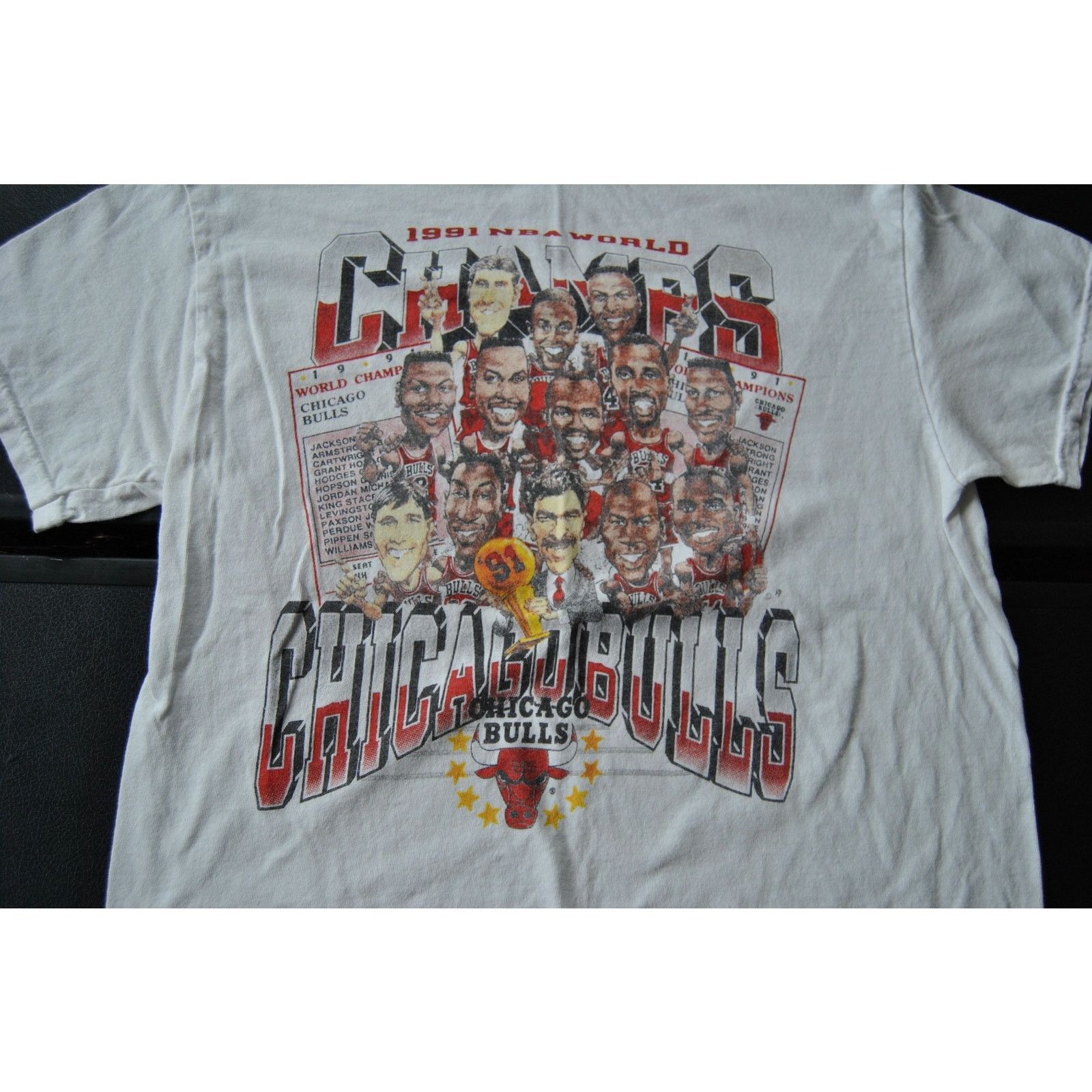 Gildan Chicago Bulls 1991 NBA World Champions Medium Shirt Size US M / EU 48-50 / 2 - 2 Thumbnail