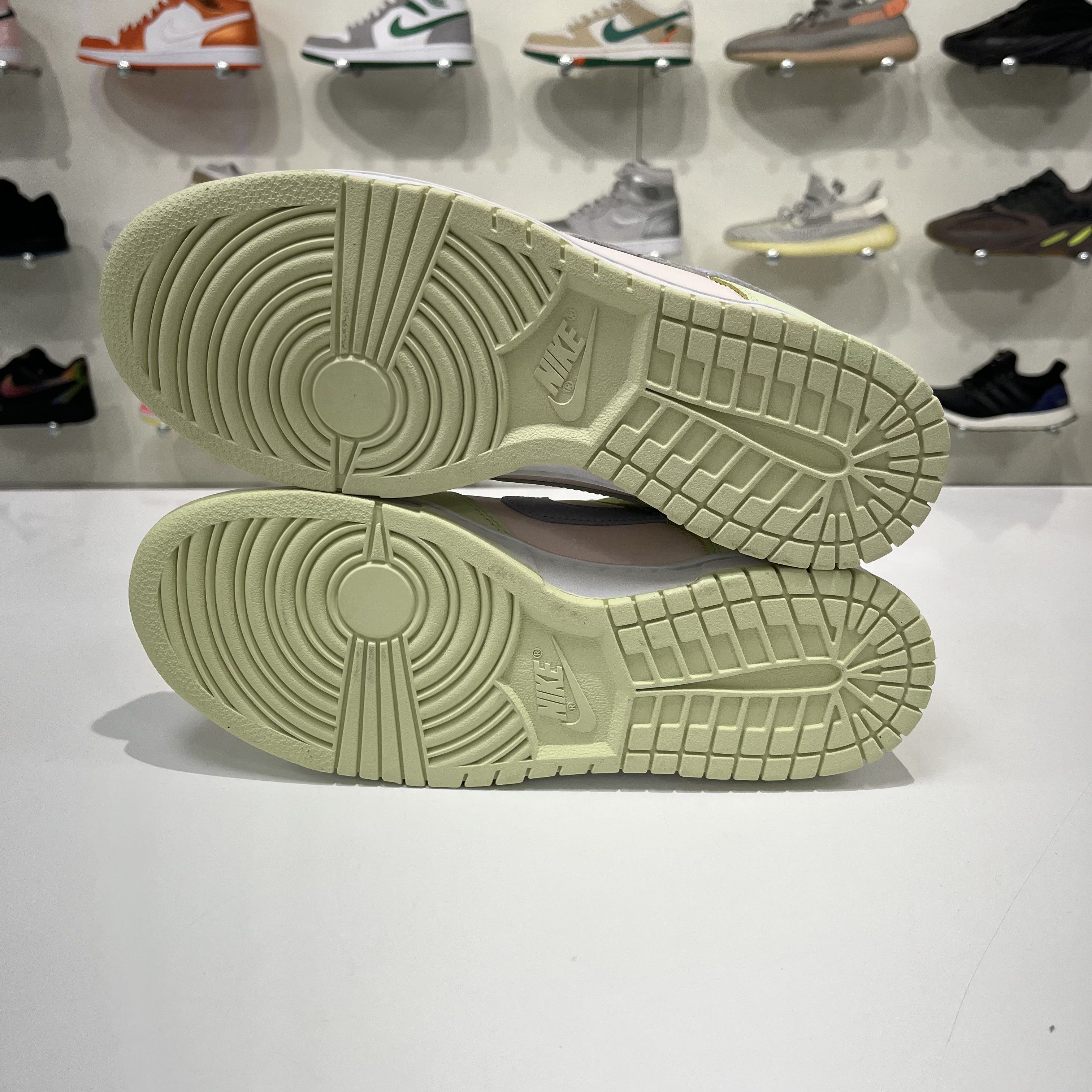 Nike Nike Dunk Low Lime Ice (W) Size US 10 / IT 40 - 6 Thumbnail