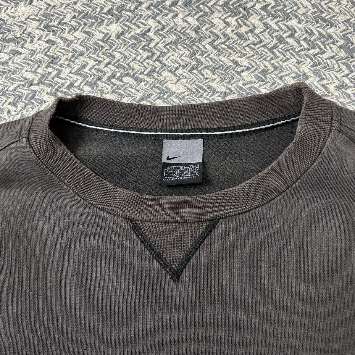Nike × Vintage Vintage Nike 00s spellout 1971 sweatshirt Size US L / EU 52-54 / 3 - 5 Thumbnail