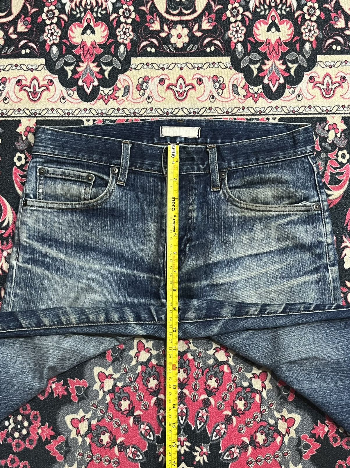 Uniqlo Vintage Uniqlo UJ Blue Faded Washed Distressed Jeans Size US 29 - 13 Thumbnail