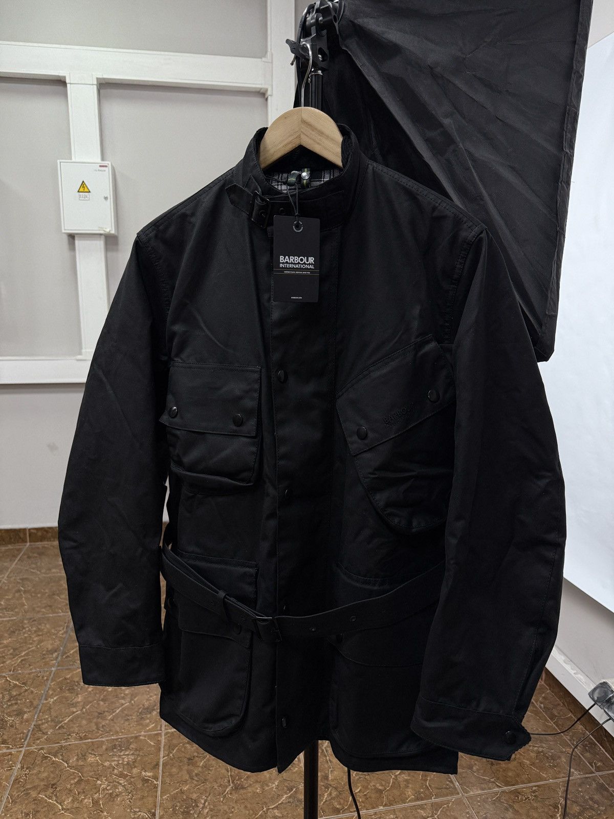 Barbour 🏴󠁧󠁢󠁥󠁮󠁧󠁿❗️NEW Barbour International A7 Wax Jacket Reflective Retro Size US M / EU 48-50 / 2 - 2 Thumbnail