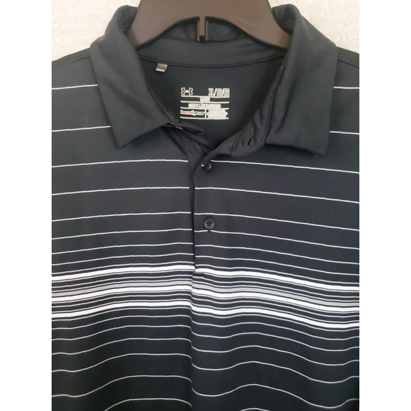 Under Armour Under Armour HeatGear Polo Shirt Mens XL Black White Chest Stripes Short Sleeve Golf Shirt Size US XL / EU 56 / 4 - 5 Thumbnail