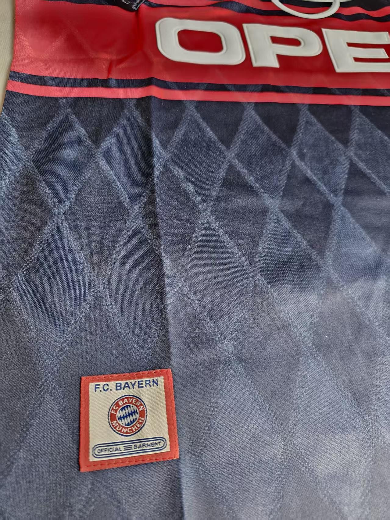 Other VIntage 1997 1999 Bayern Munich Soccer Jersey Size US XL / EU 56 / 4 - 4 Thumbnail