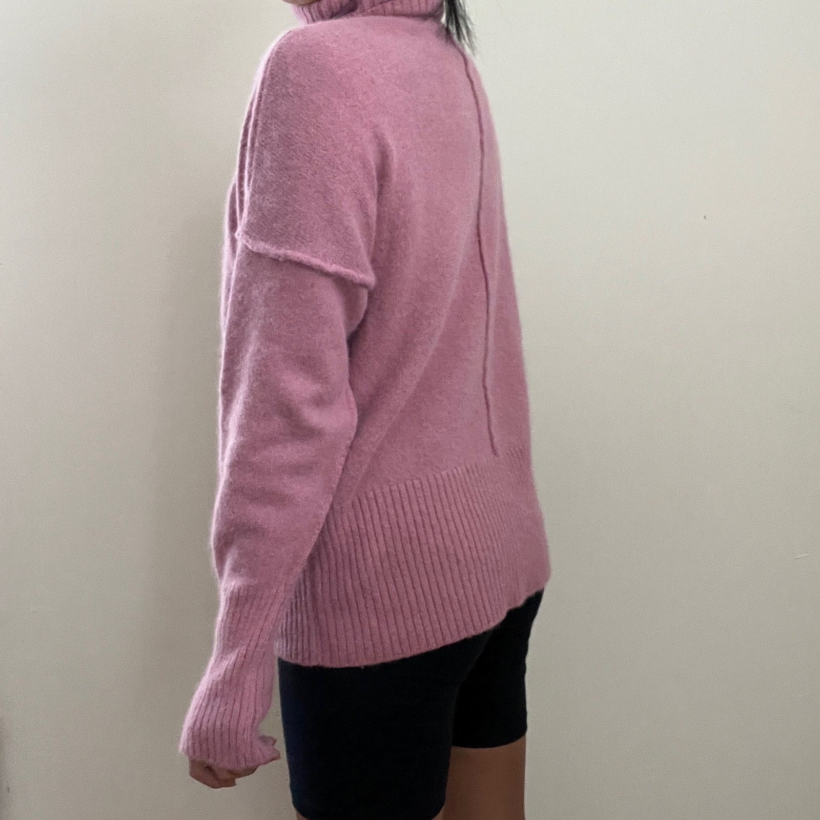 Other SUZANNE RAE Pink Angora Wool Blend Turtleneck Sweater Size M Size M / US 6-8 / IT 42-44 - 12 Thumbnail