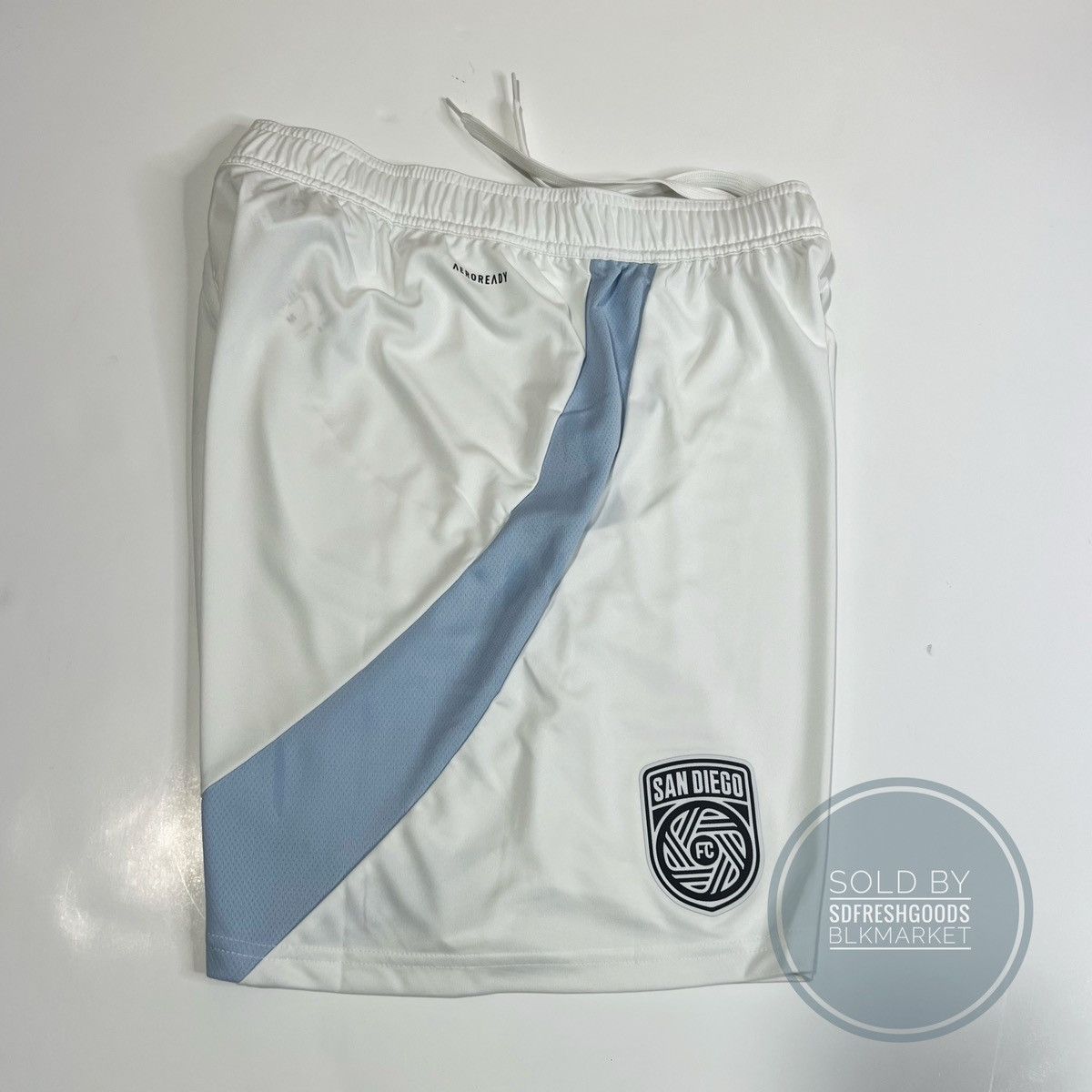Adidas Adidas Aeroready San Diego FC Away White Shorts Size US 31 - 4 Thumbnail