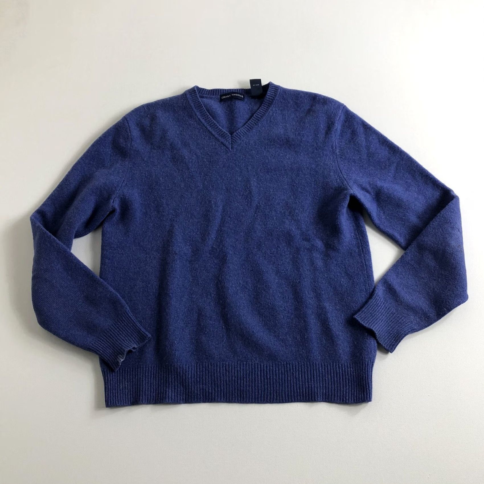 Vintage Grant Thomas Mens Sweater Long Sleeve V-Neck 100% Wool Size L Purple Knit Pullover All Seasons Winter Fall Spring Summer Size US L / EU 52-54 / 3 - 2 Thumbnail