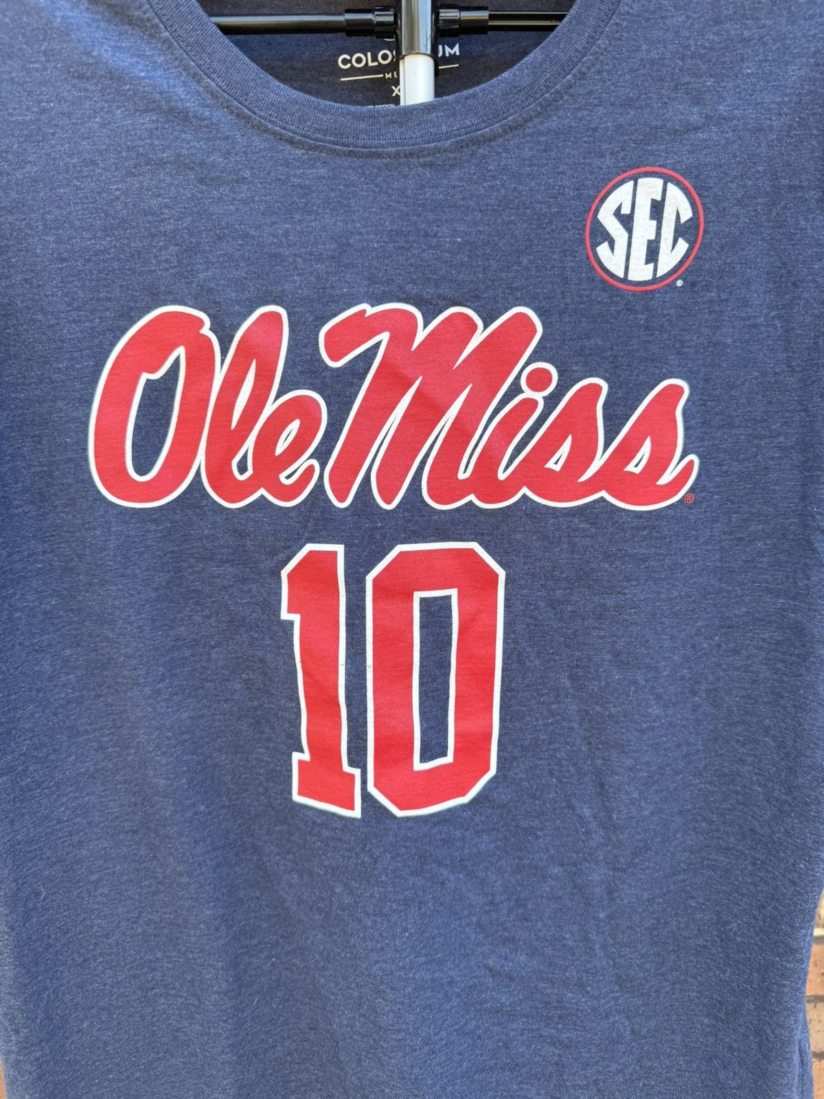 Colosseum Athletics Ole Miss Rebels NCAA Womens Basketball T-shirt #10 Salary Size US XL / EU 56 / 4 - 2 Thumbnail