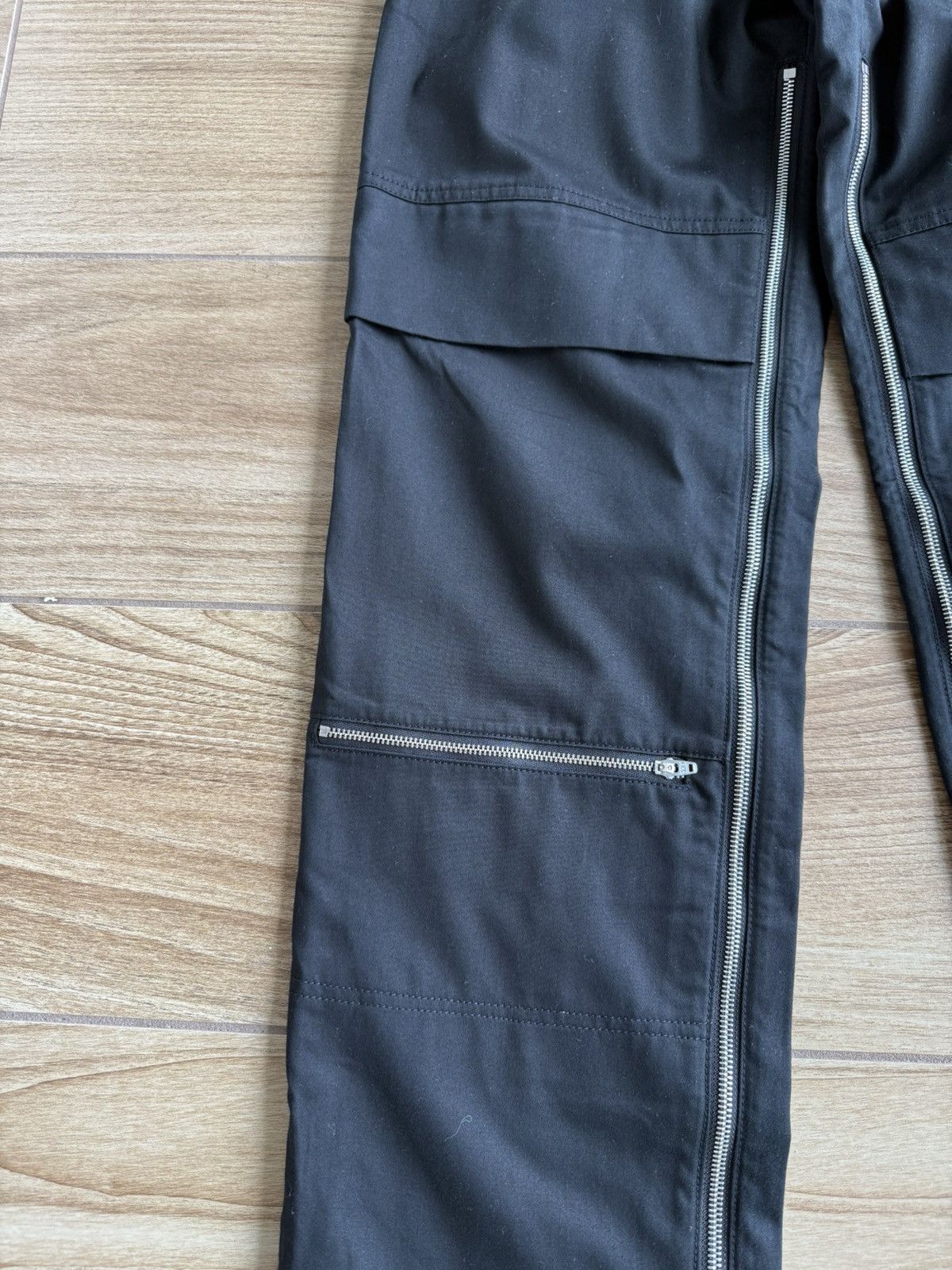 1017 ALYX 9SM 1017 ALYX 9SM Zip-Detail Trousers Size US 33 - 2 Thumbnail