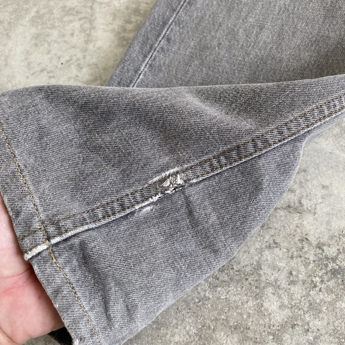 Levi's Vintage Late 90’s Levis 501 Ash Grey Distressed Jeans Size US 32 / EU 48 - 8 Thumbnail