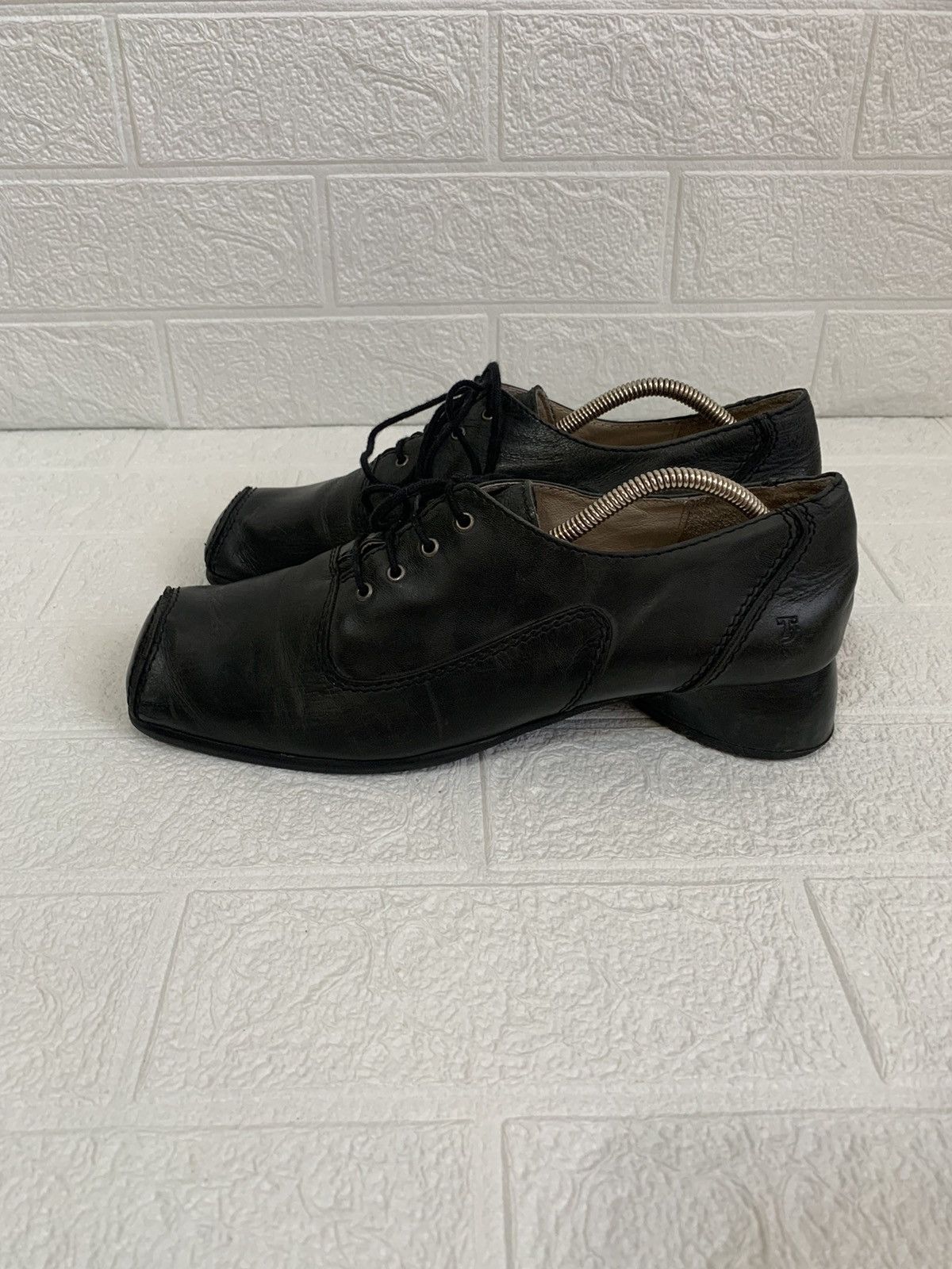 Leather × Vintage Rare Avant Garde Woman Heels Vintage Leather Shoes Y2K Style Size US 9.5 / IT 39.5 - 6 Thumbnail