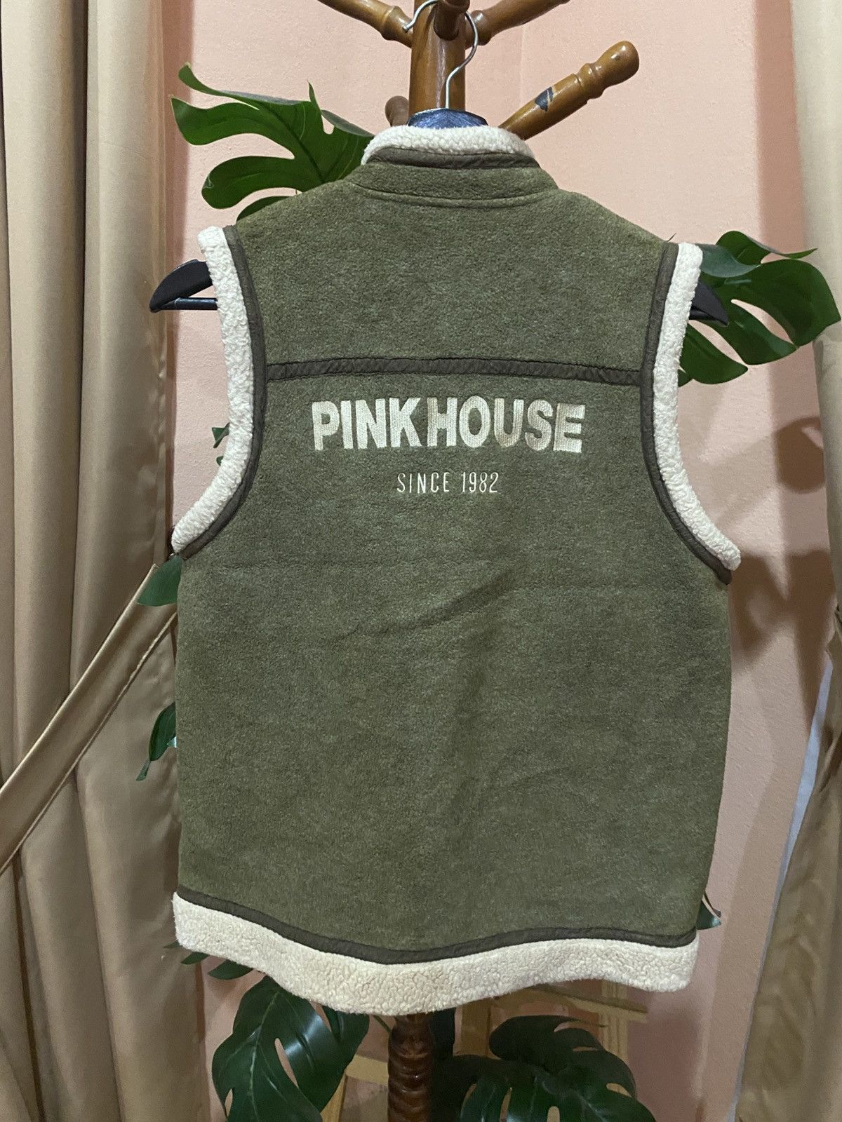 Pink House Pink House Vintage Sherpa Fleece Vest – Retro Outdoor Style Size US M / EU 48-50 / 2 - 8 Thumbnail