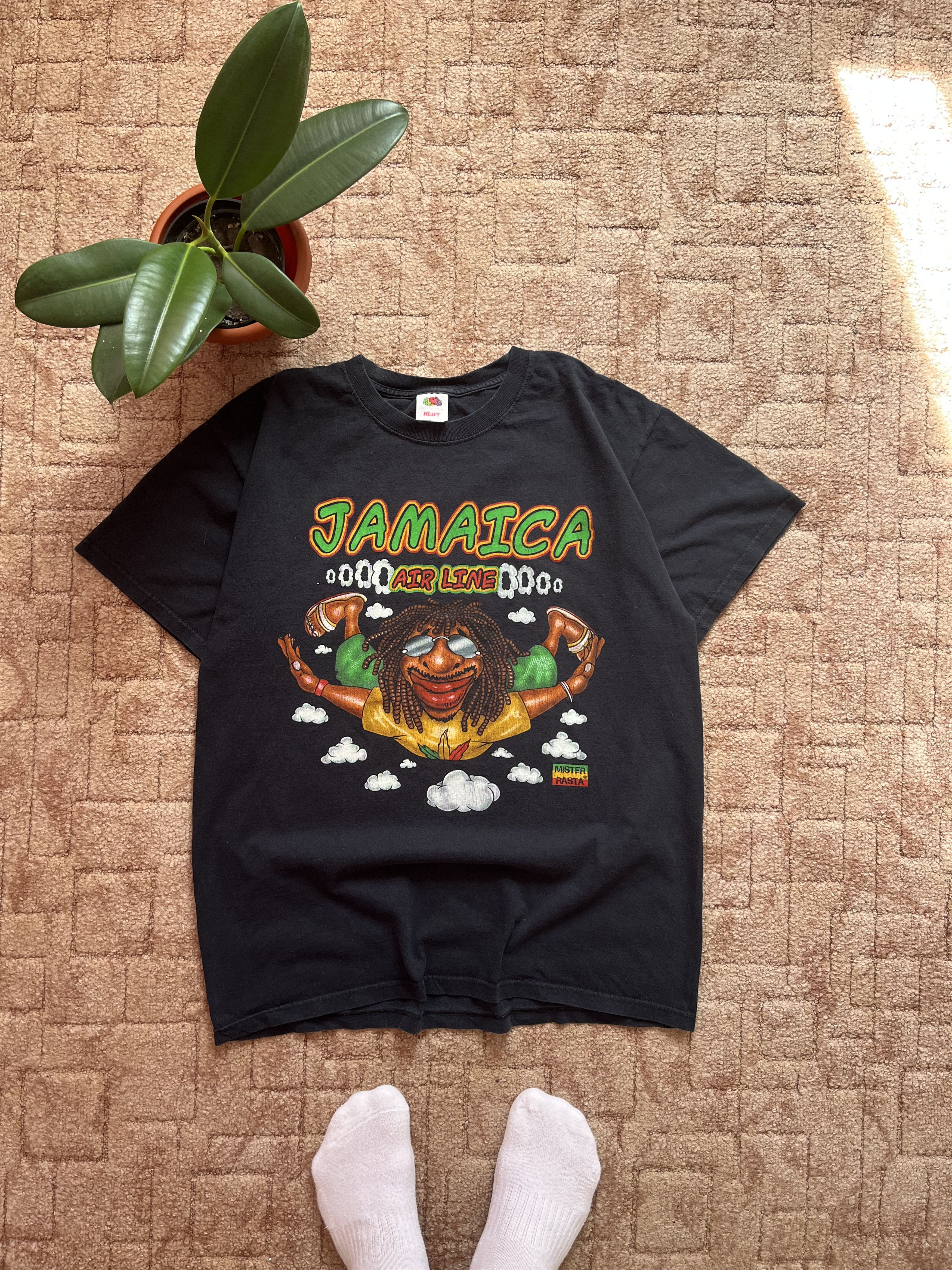 Vintage Vintage 90's Jamaica Air Lines Bob Marley Marijuana Tee Size US L / EU 52-54 / 3 - 1 Thumbnail