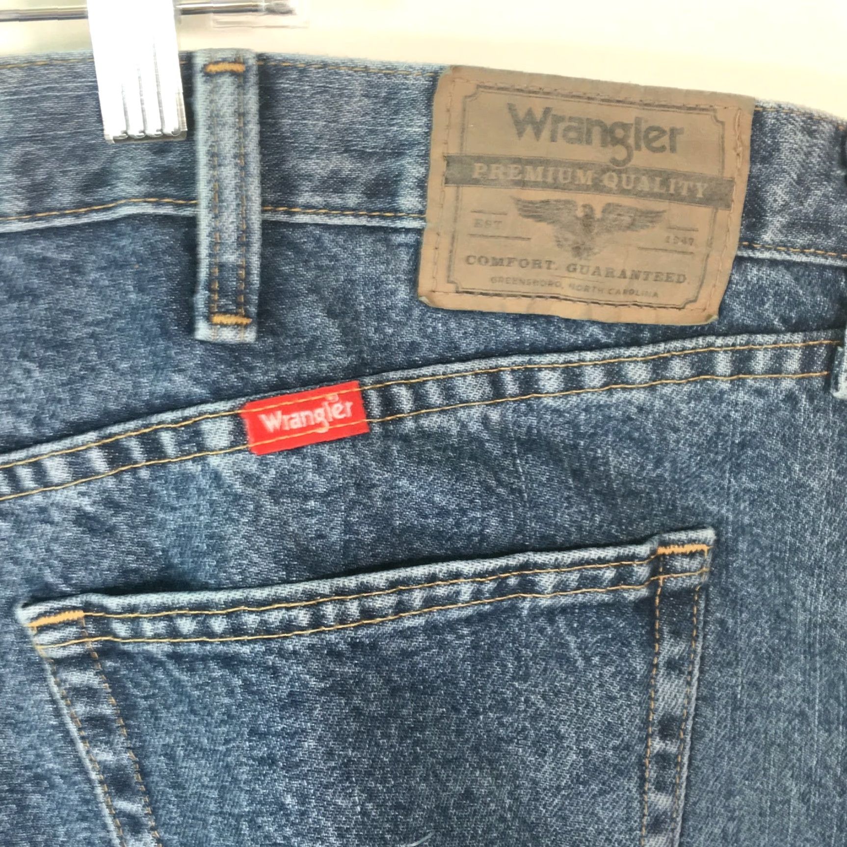 Wrangler Wrangler Mens Casual Regular Jeans Blue 48X30 Regular 100% Cotton Denim Straight Belt Loops 5-Pocket Rustler by Wrangler Mens Jeans blue Regular 48X30 Size US 32 / EU 48 - 7 Thumbnail