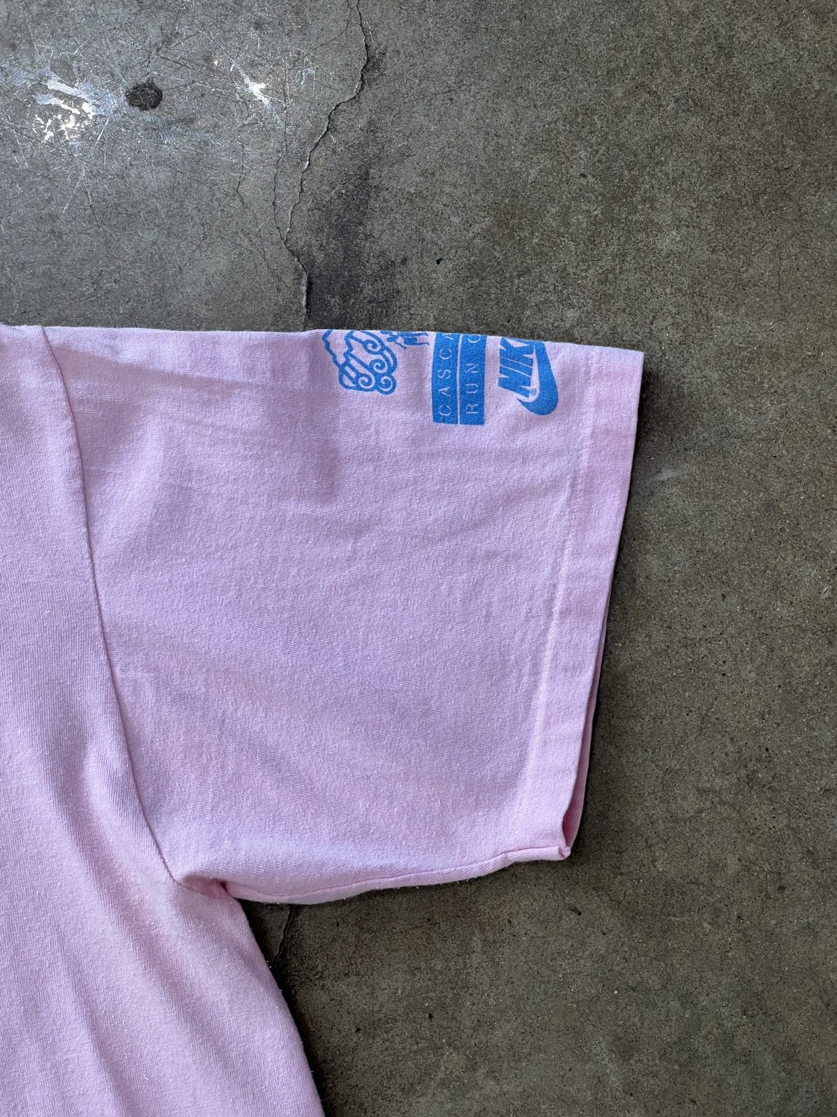 Vintage Vintage 1986 Nike Cascade Run Off Runing Sports Tee XL Size US XL / EU 56 / 4 - 5 Thumbnail