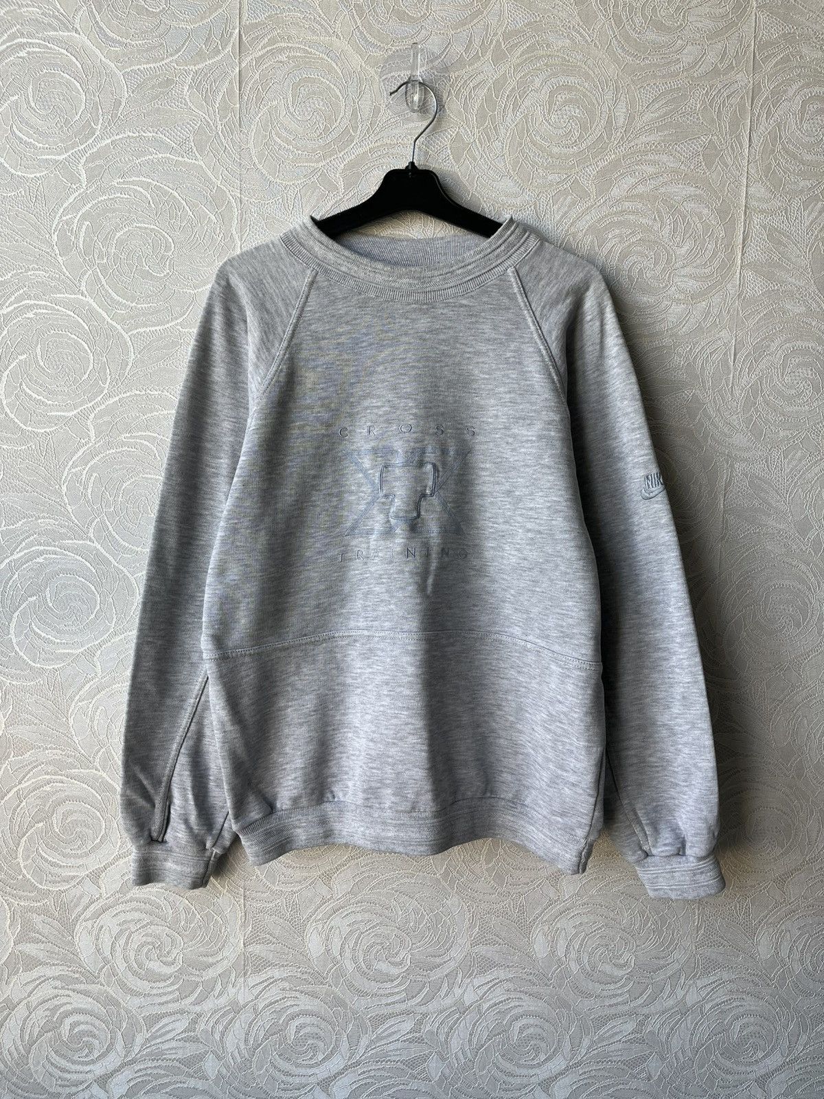 Nike × Vintage Vintage 90s Nike Cross Training Crewneck Grey Sweatshirt Size US S / EU 44-46 / 1 - 1 Thumbnail