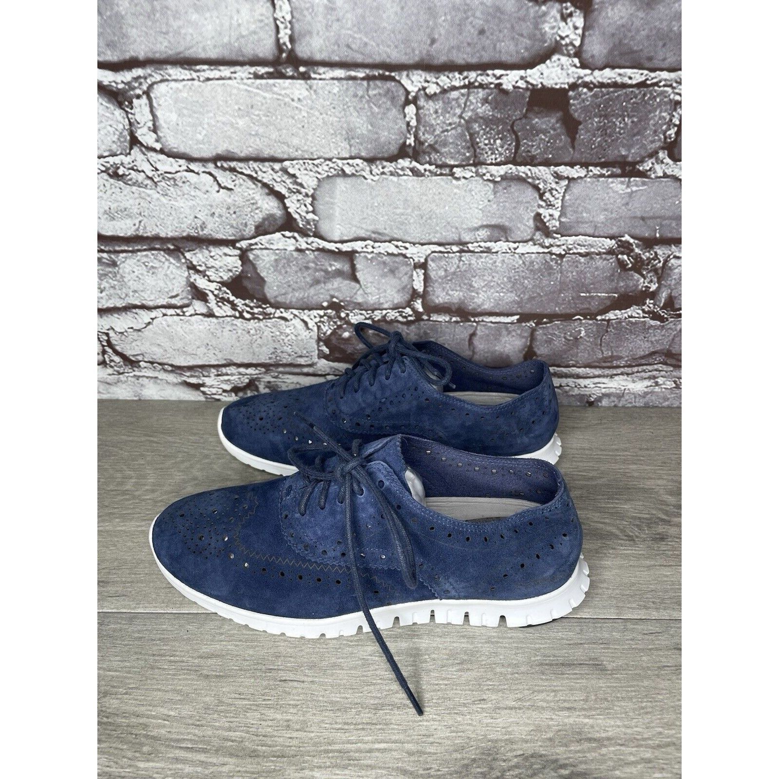 Cole Haan Cole Haan Zerogrand Blue Suede Wingtip Oxfords Women Sz 5.5B Size US 5.5 / IT 35.5 - 8 Thumbnail