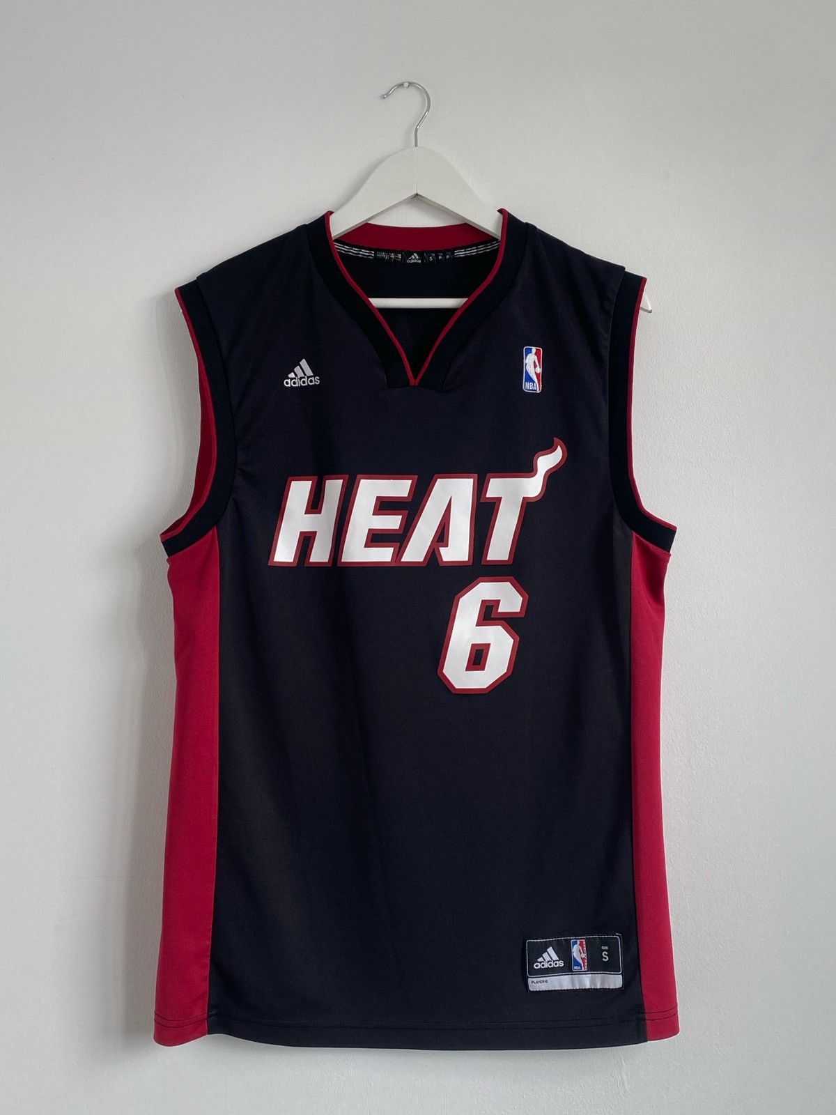 NBA LeBron James Miami Heat Adidas NBA Jersey Size US S / EU 44-46 / 1 - 1 Thumbnail