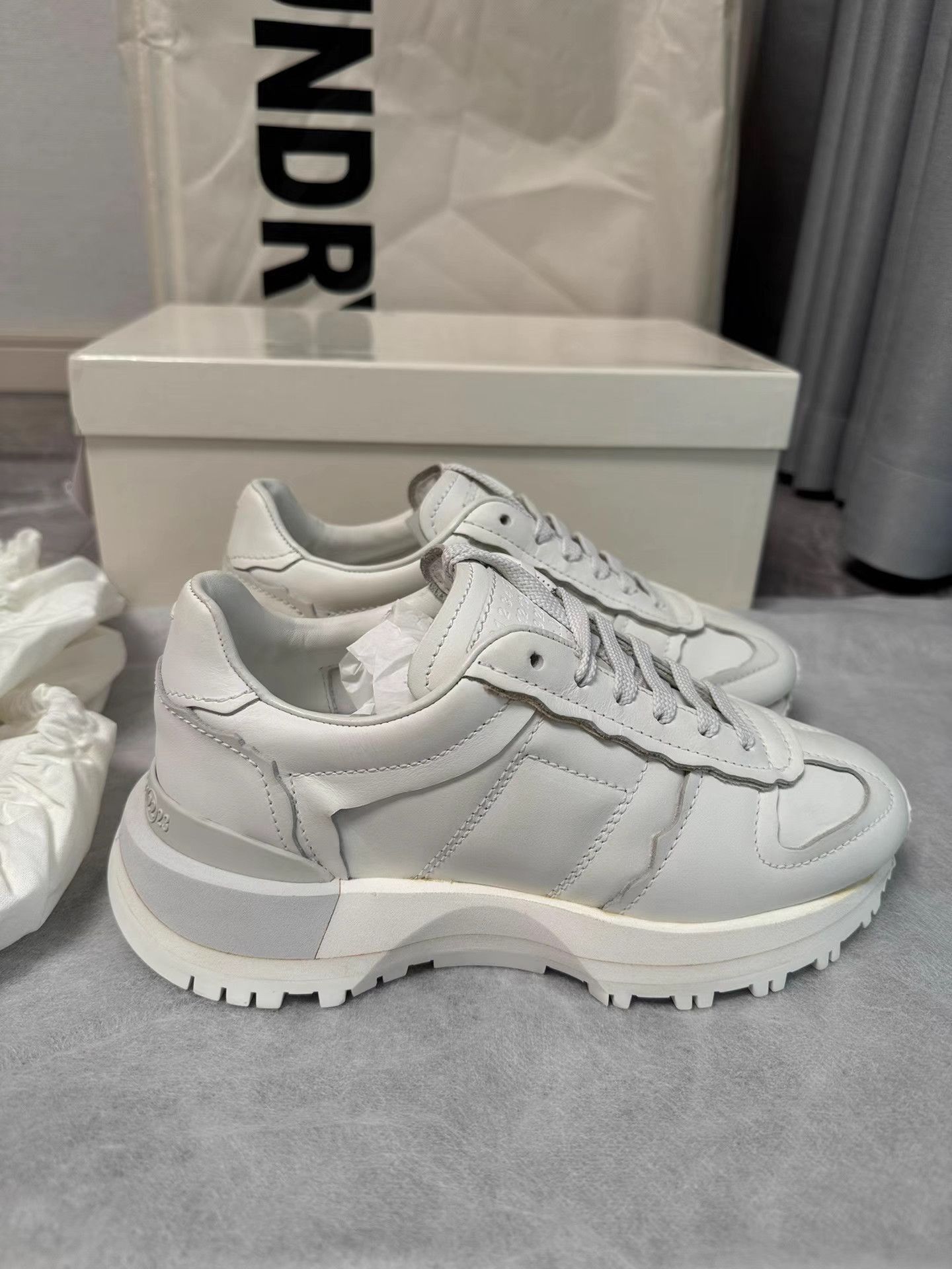 Maison Margiela Maison Margiela MM6 Runner Leather Sneakers K6 Size US 5 / IT 35 - 3 Thumbnail