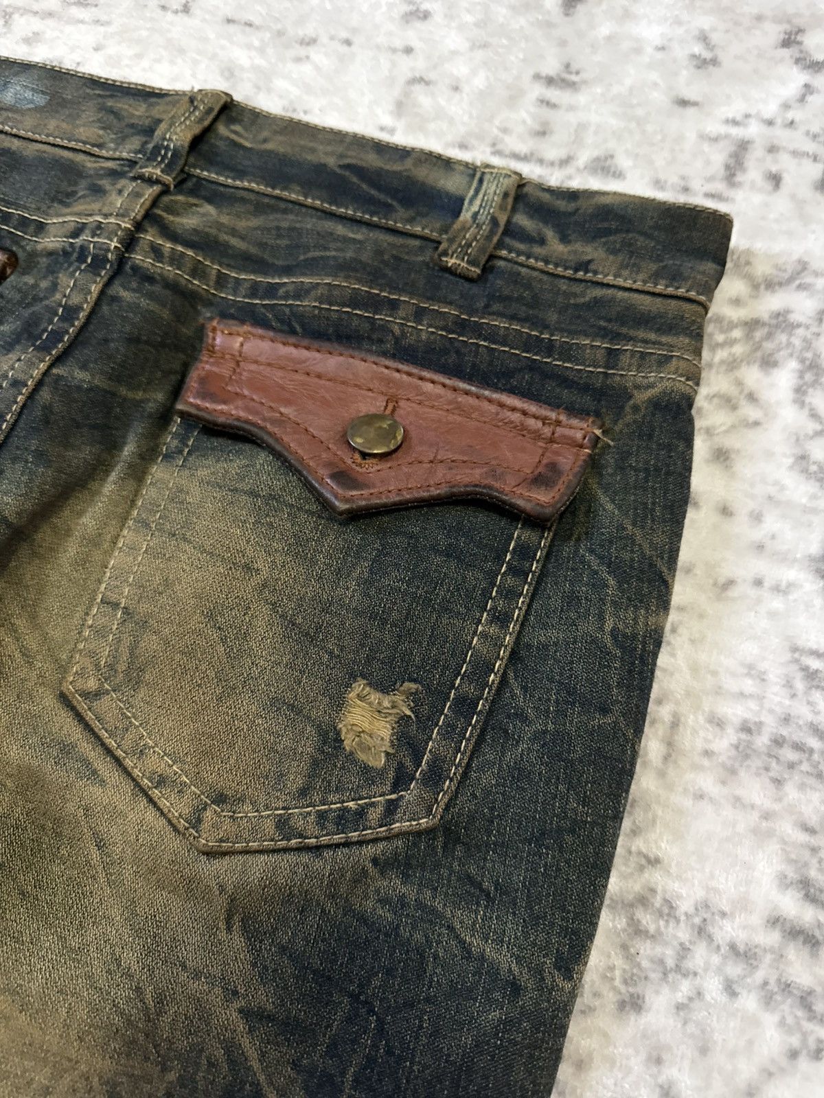 If Six Was Nine 2000s Pinball Studded Flared Jeans Mud Wash Distressed Size US 34 / EU 50 - 15 Thumbnail