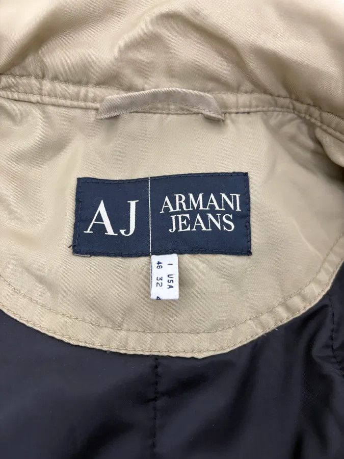 Armani 2000s Armani Beige Bomber Jacket Size US S / EU 44-46 / 1 - 10 Thumbnail