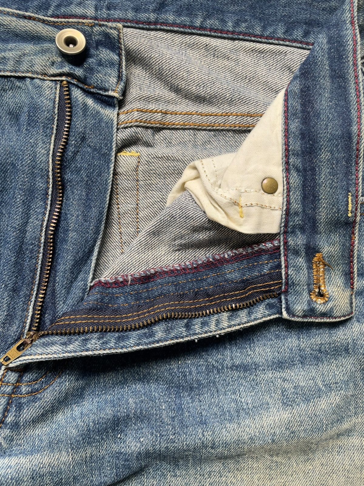 Japanese Brand Vintage Japanese Brand Mud Wash Distressed Loose Jeans Size US 27 - 9 Thumbnail