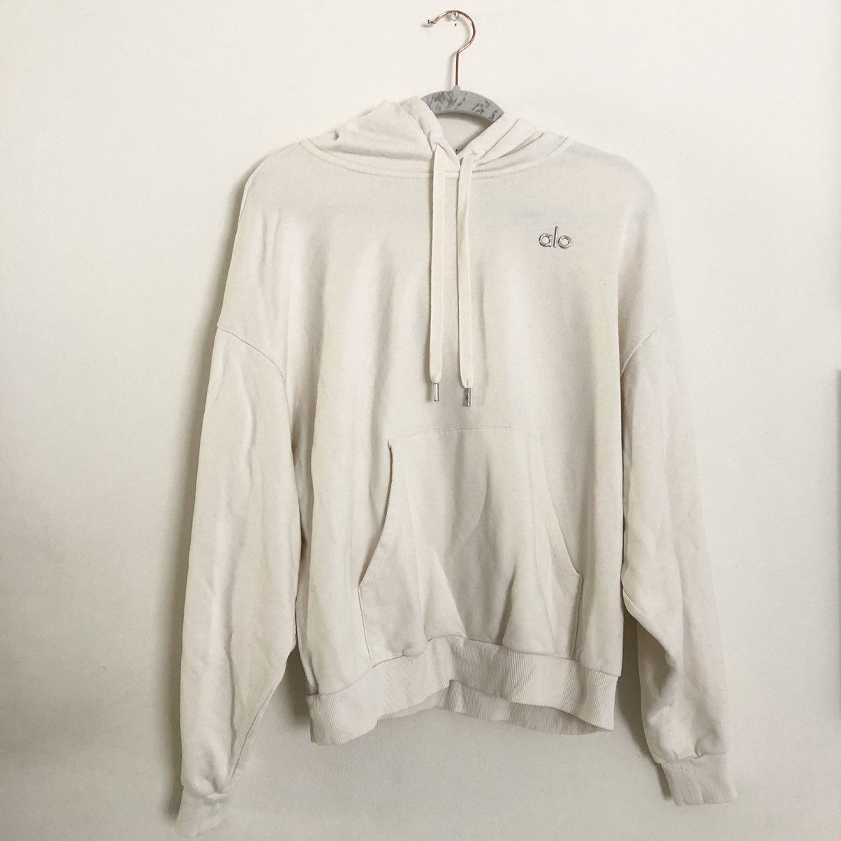 Alo Yoga Alo Yoga Accolade Hoodie Ivory S Size S / US 4 / IT 40 - 1 Thumbnail