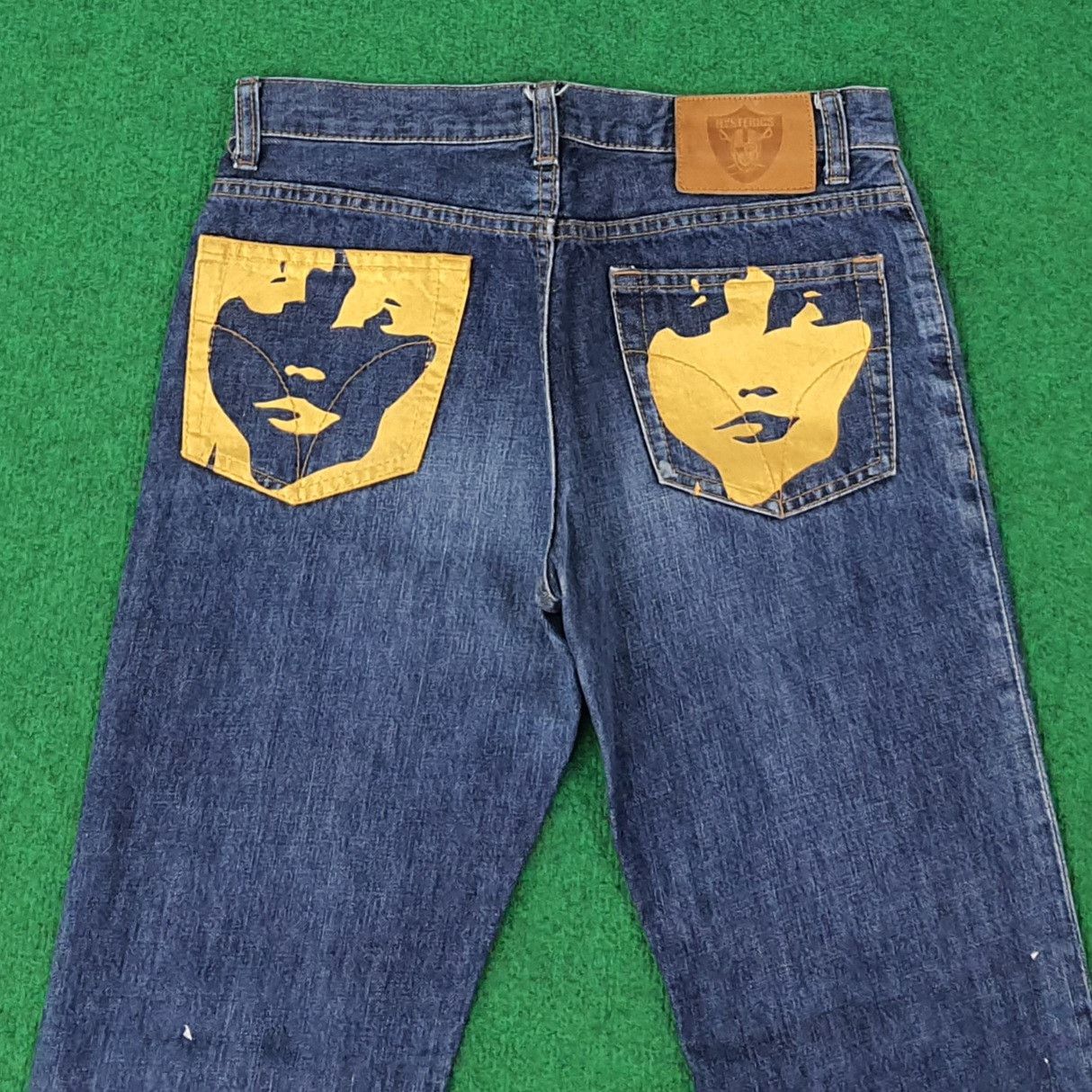 Hysteric Glamour Vintage Hysteric Raiders Japan Custom Logo Jeans C265N34 Size 27" / US 4 / IT 40 - 2 Thumbnail