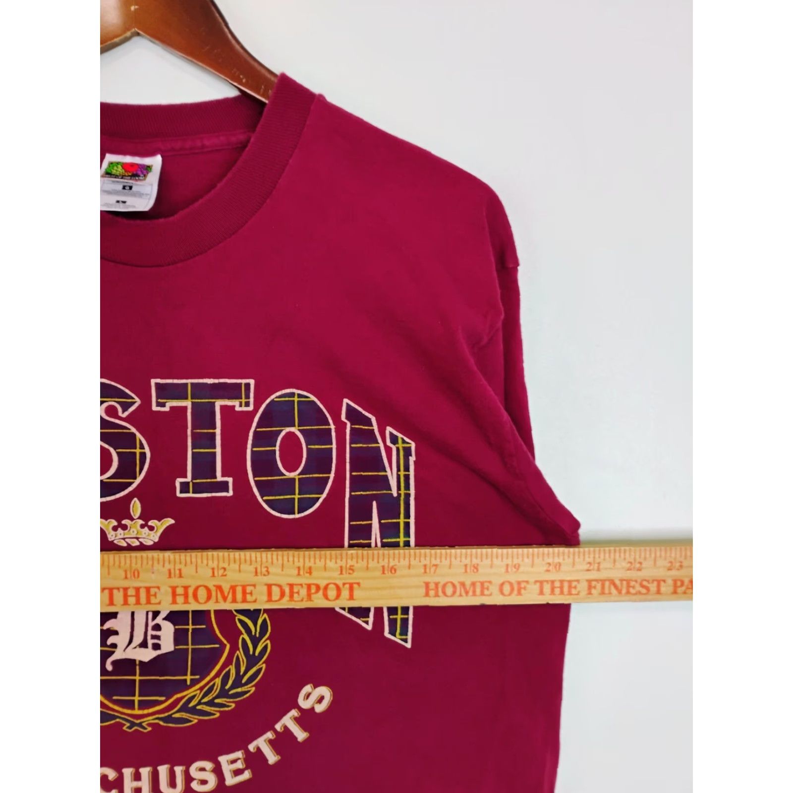 Fruit Of The Loom VINTAGE Boston Massachusetts Short Sleeve Graphic T Shirt Mens Fits Medium Red Size US M / EU 48-50 / 2 - 5 Thumbnail