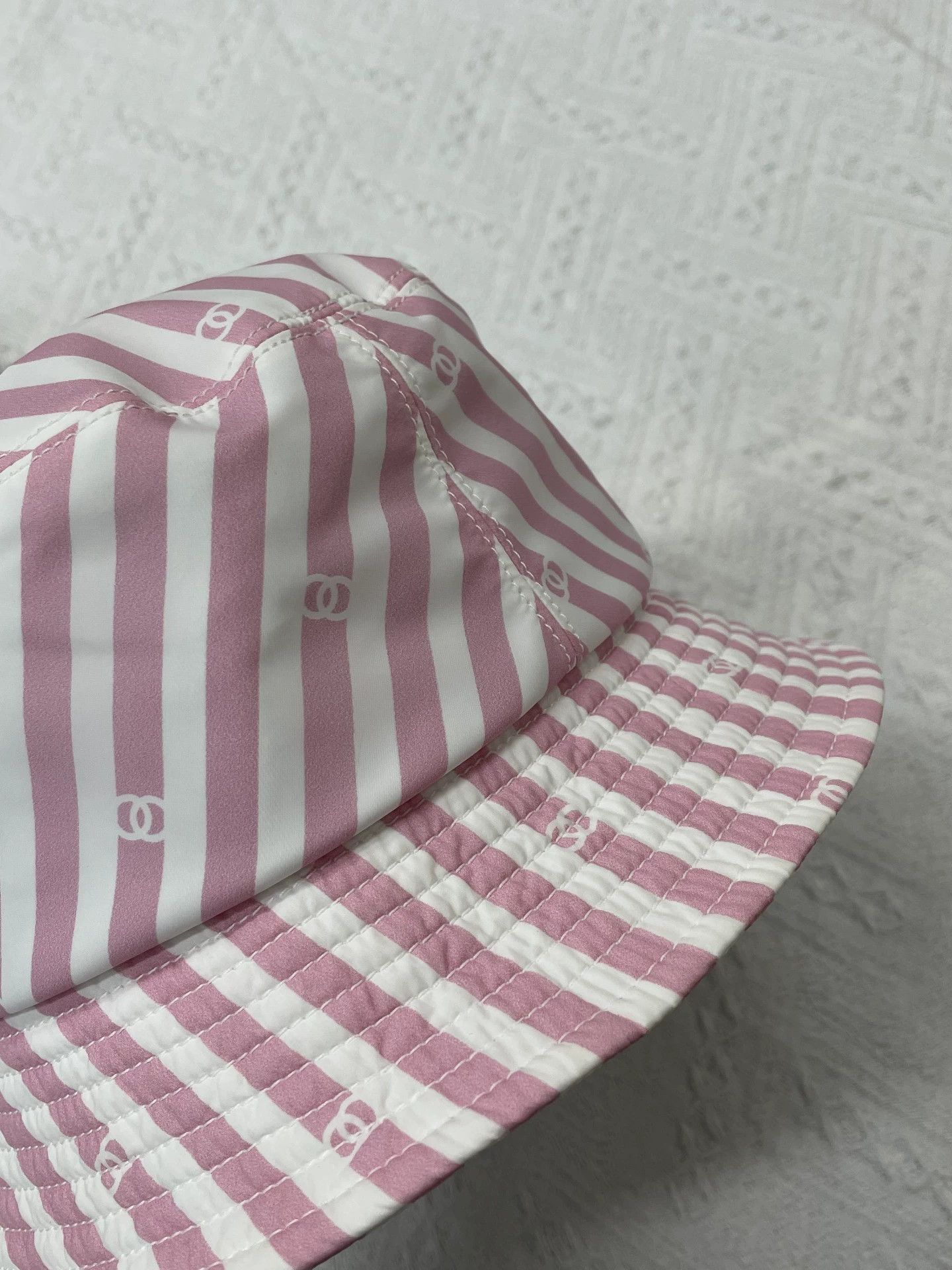 Chanel Chanel Pink Striped CC Coco Beach Bucket Hat M Size ONE SIZE - 3 Thumbnail