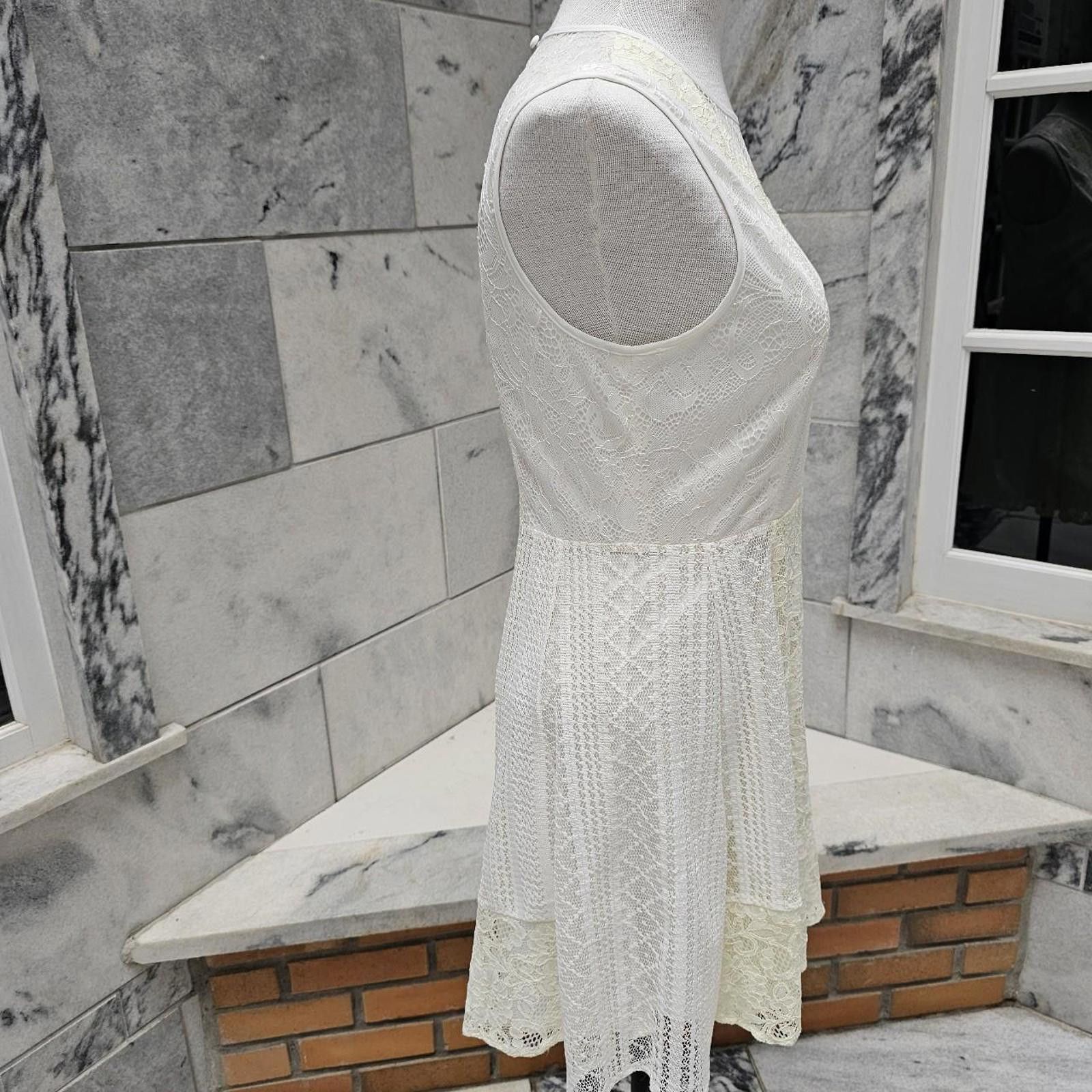 BCBGeneration BCBGeneration Women's White and Cream Ivory Dress Size M / US 6-8 / IT 42-44 - 5 Thumbnail