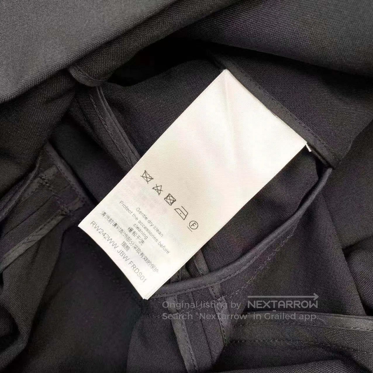 Louis Vuitton Louis Vuitton 24SS solid color waist suit dress| Size XS / US 0-2 / IT 36-38 - 4 Thumbnail