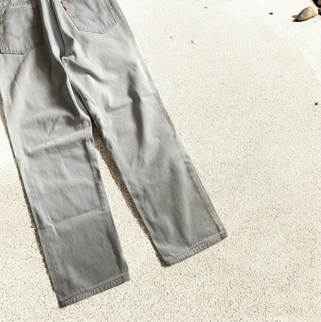Levi's × Vintage Vintage Light Blue Levi’s 505 Denim Jeans USA made Size US 34 / EU 50 - 3 Thumbnail