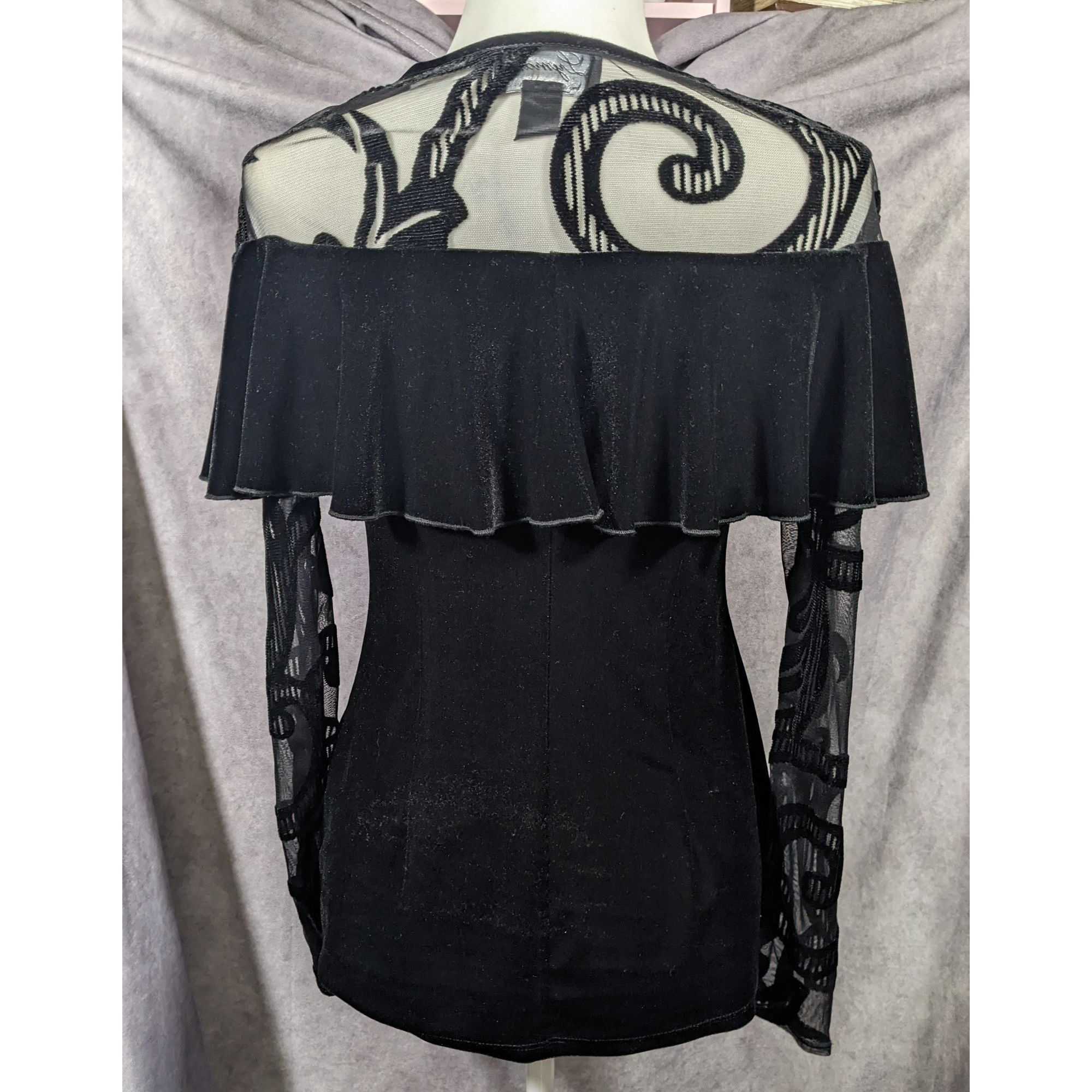 Frank Lyman Lyman by Frank Lyman Gothic Burnout Velvet Ruffle Top Size 4 Size S / US 4 / IT 40 - 10 Thumbnail